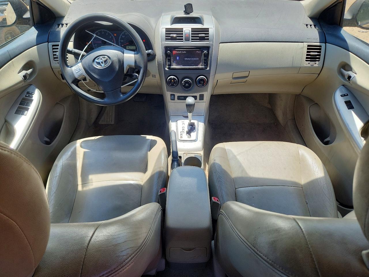2013 Toyota Corolla Le Gold vin: 2T1BU4EE7DC981643