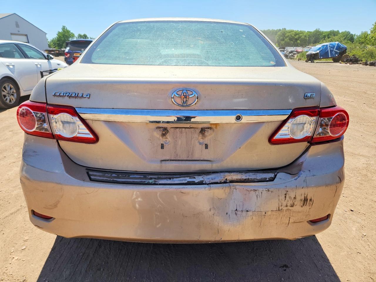 2013 Toyota Corolla Le Gold vin: 2T1BU4EE7DC981643
