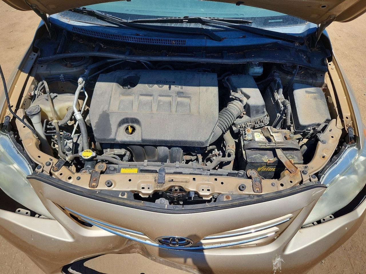 2013 Toyota Corolla Le Gold vin: 2T1BU4EE7DC981643