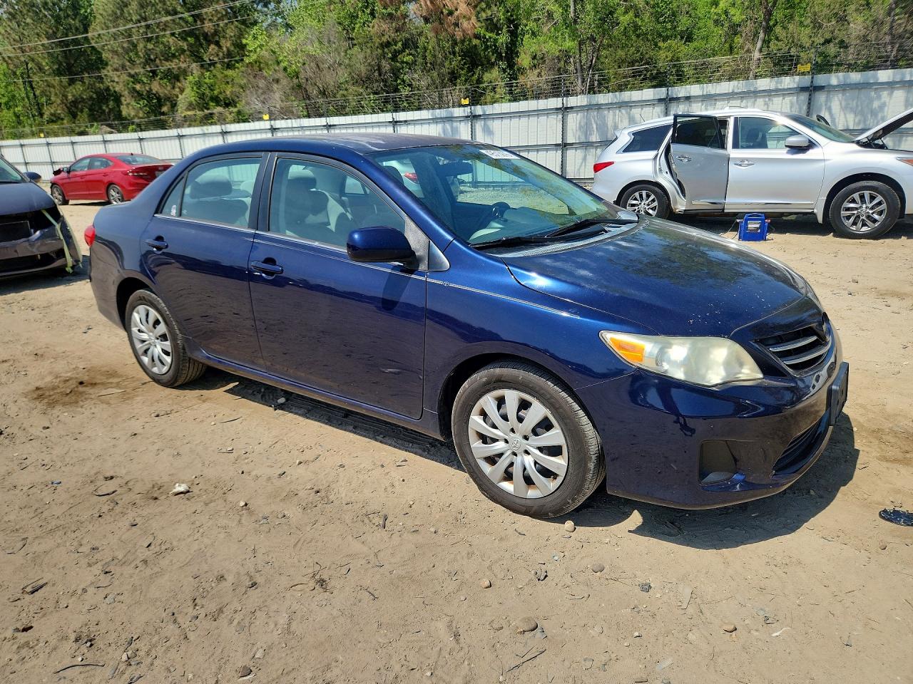 2013 Toyota Corolla Le Blue vin: 2T1BU4EE7DC982310