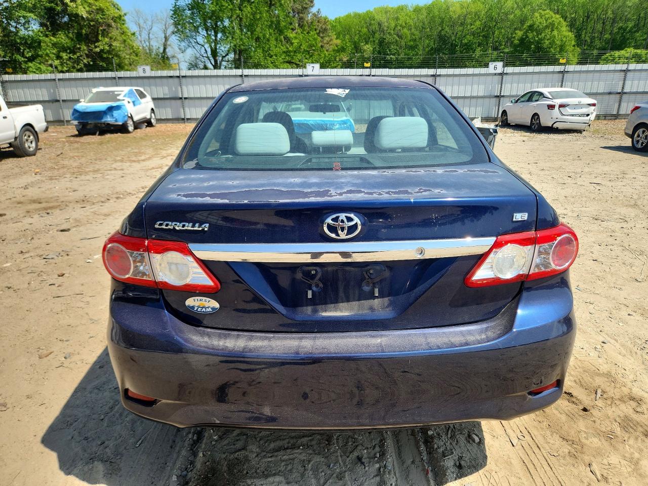 2013 Toyota Corolla Le Blue vin: 2T1BU4EE7DC982310