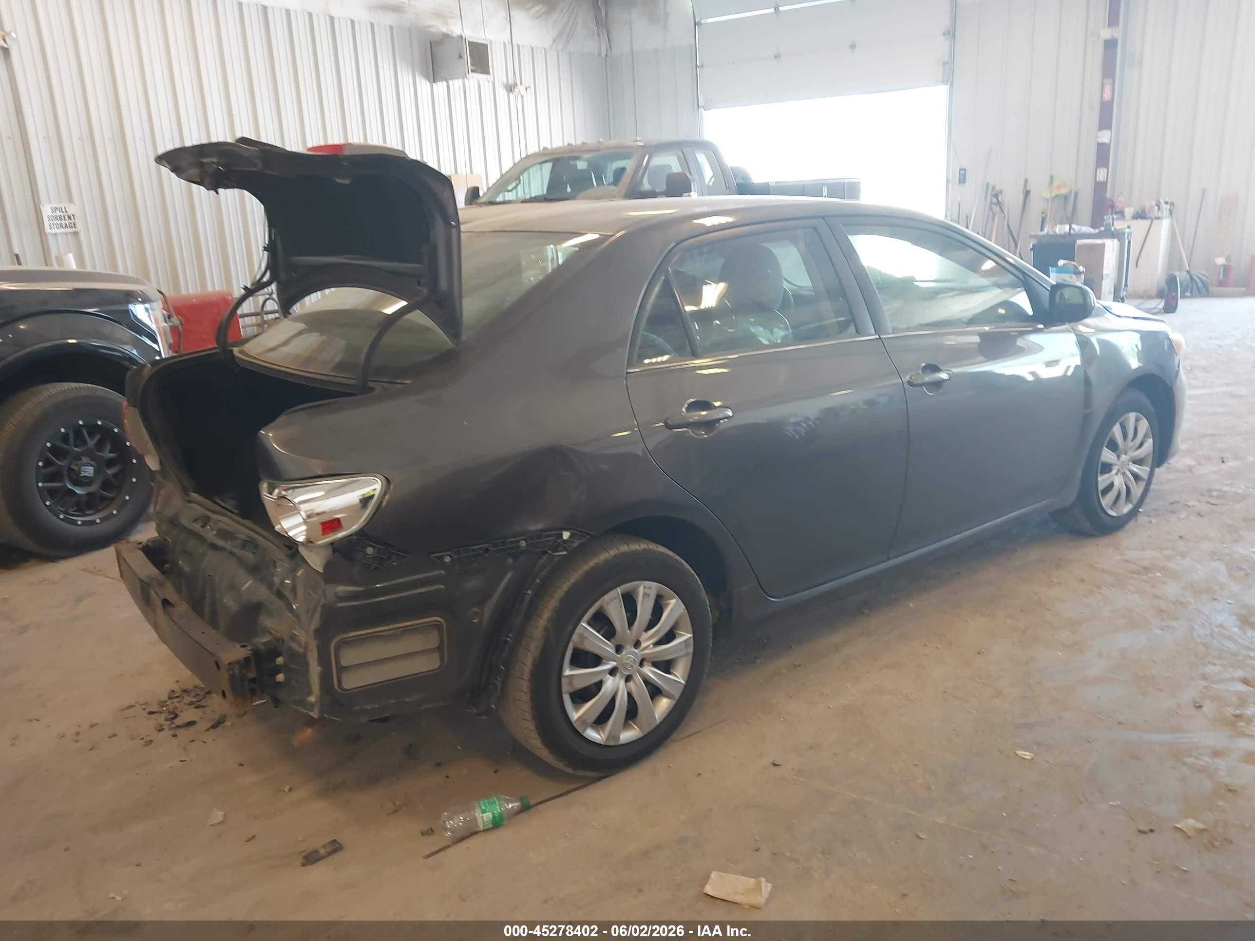 2013 Toyota Corolla Le Gray vin: 2T1BU4EE7DC989726