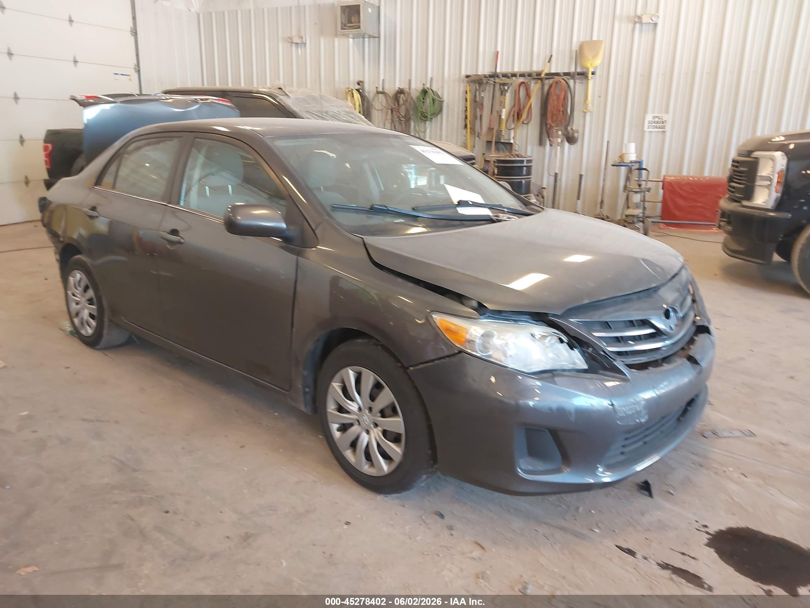 2013 Toyota Corolla Le Серый vin: 2T1BU4EE7DC989726