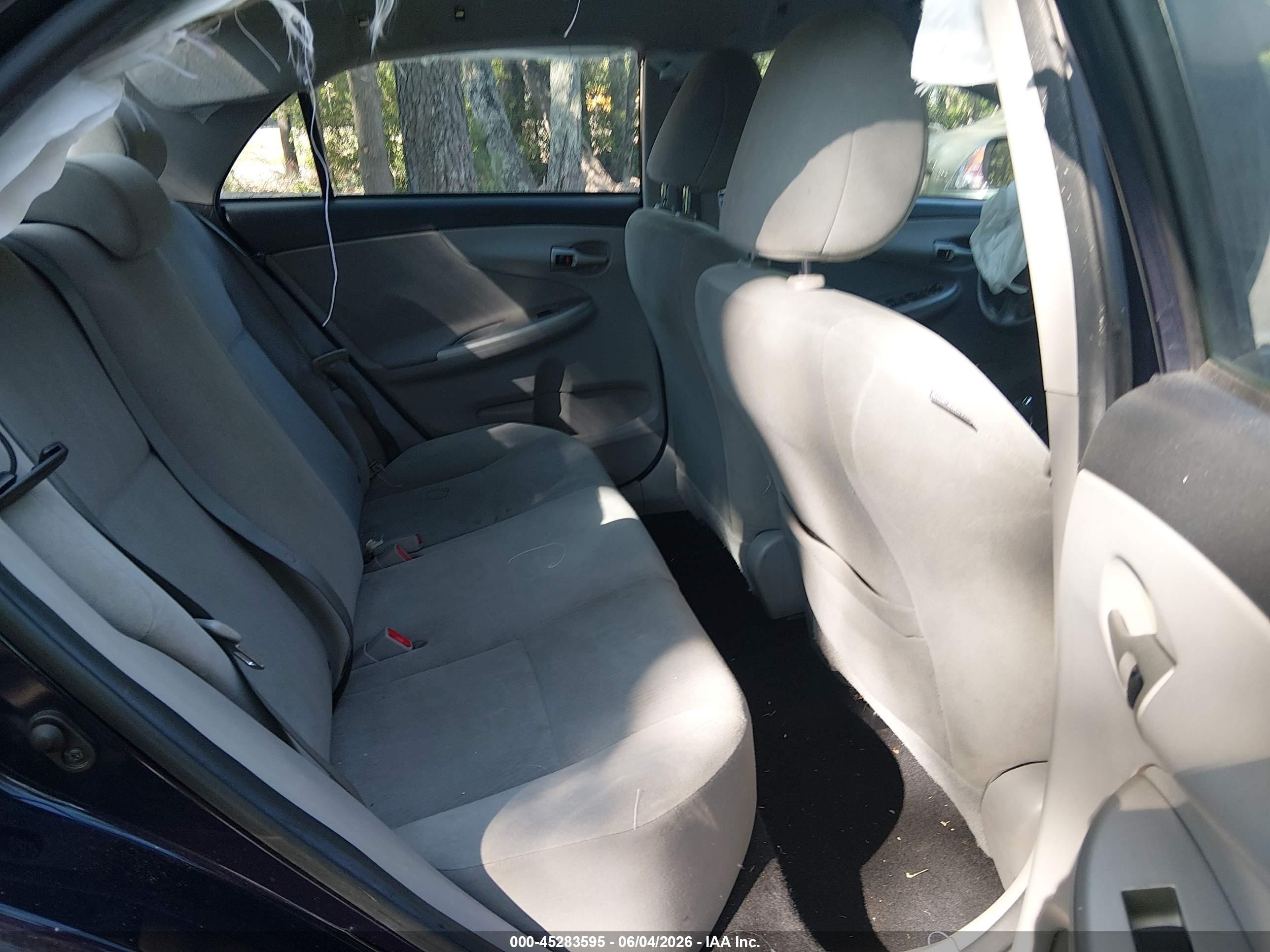 2013 Toyota Corolla Le Dark Blue vin: 2T1BU4EE7DC992853