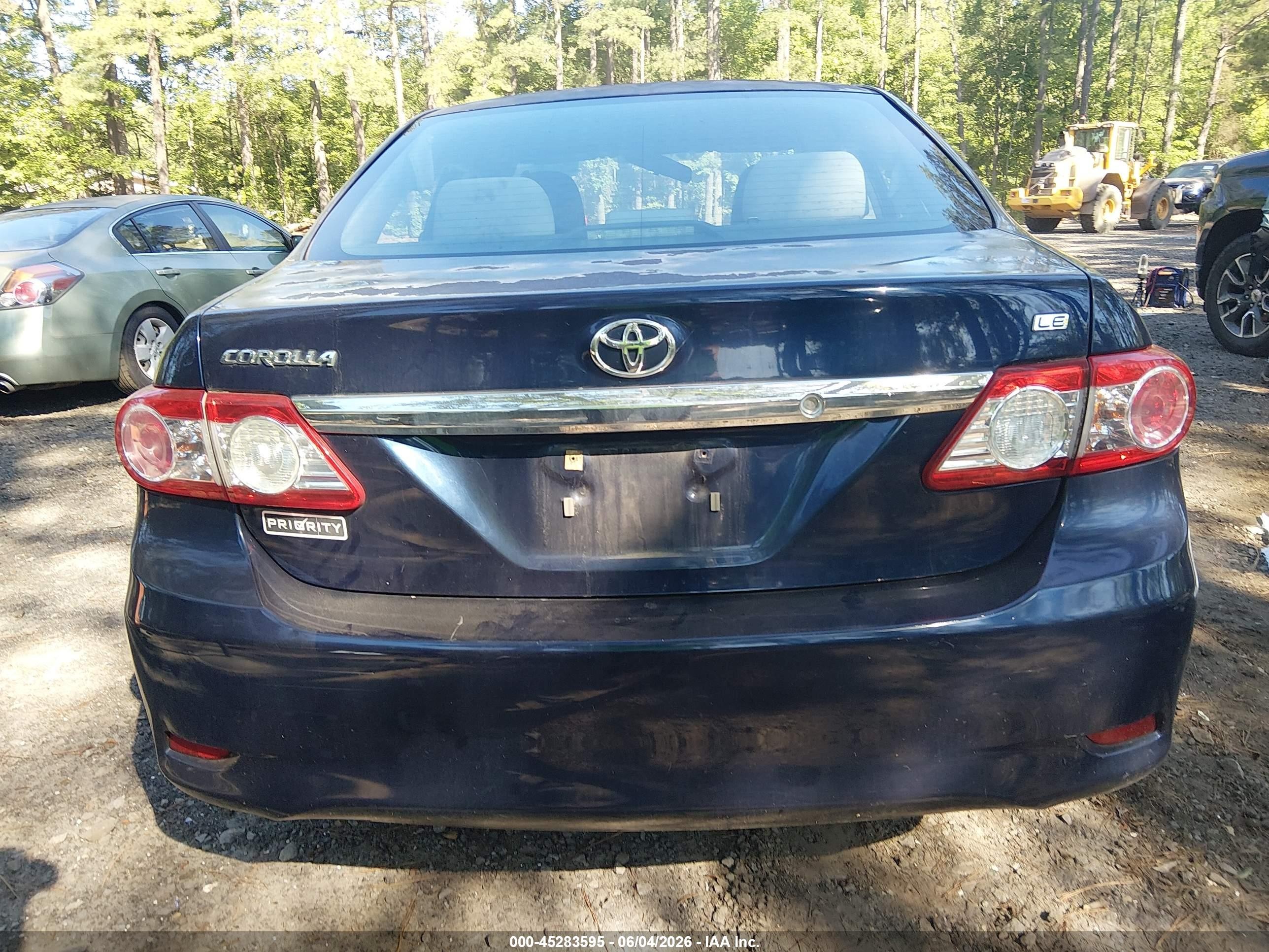 2013 Toyota Corolla Le Dark Blue vin: 2T1BU4EE7DC992853