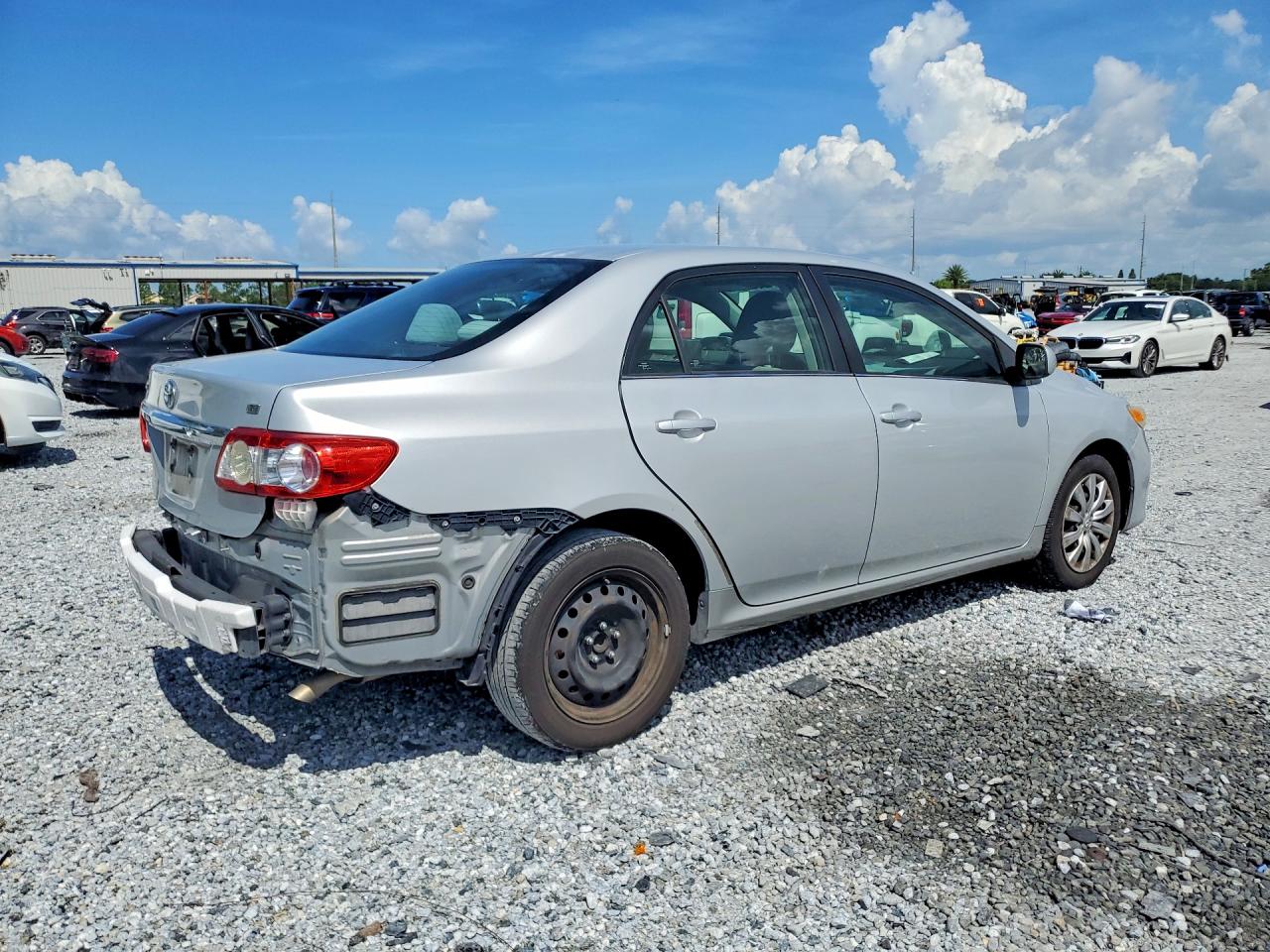 2013 Toyota Corolla Le Серебряный vin: 2T1BU4EE7DC997759