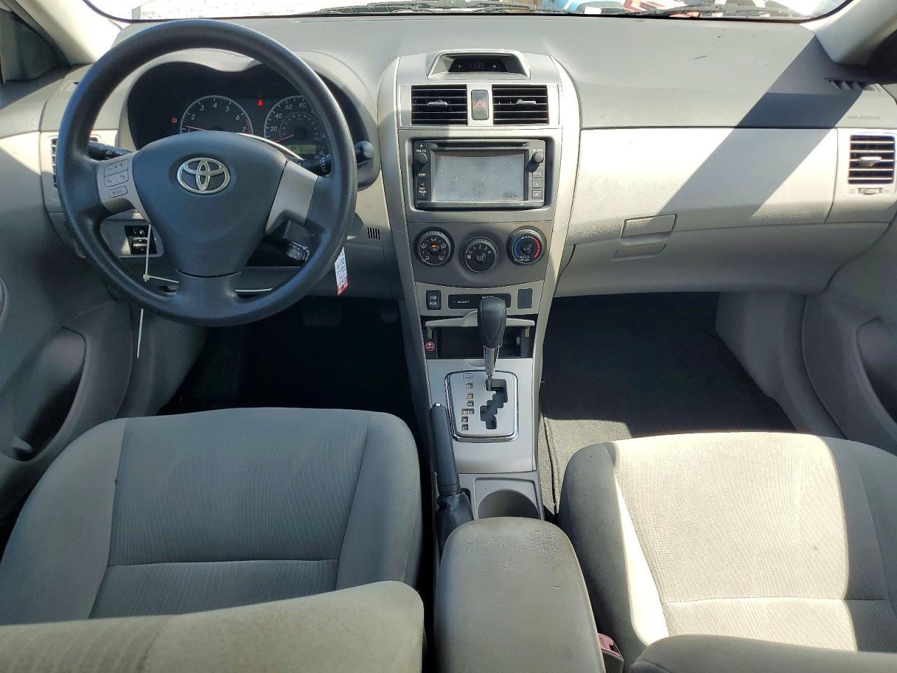 2013 Toyota Corolla Le Серебряный vin: 2T1BU4EE7DC997759