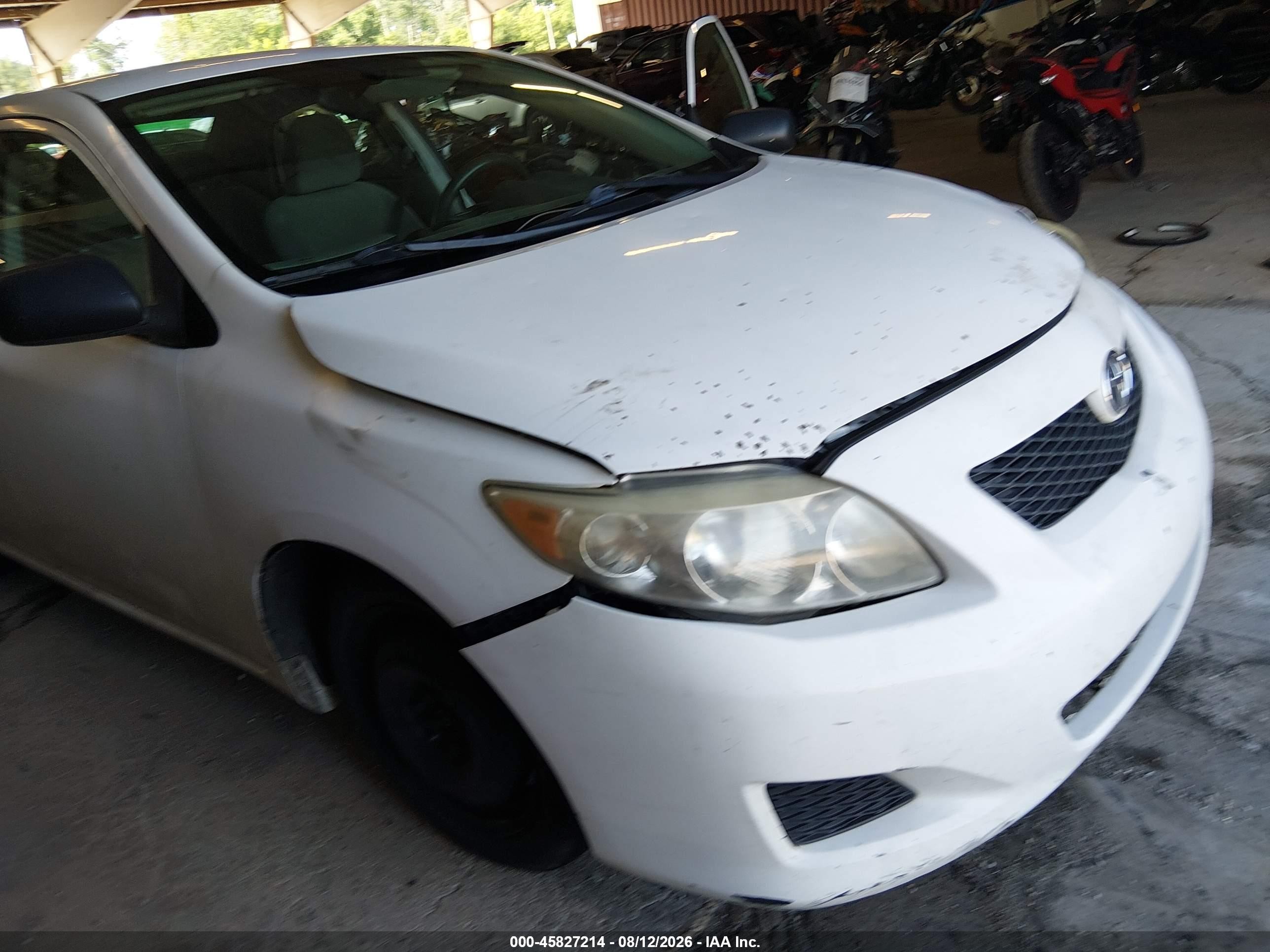 2010 Toyota Corolla Le White vin: 2T1BU4EE8AC201631
