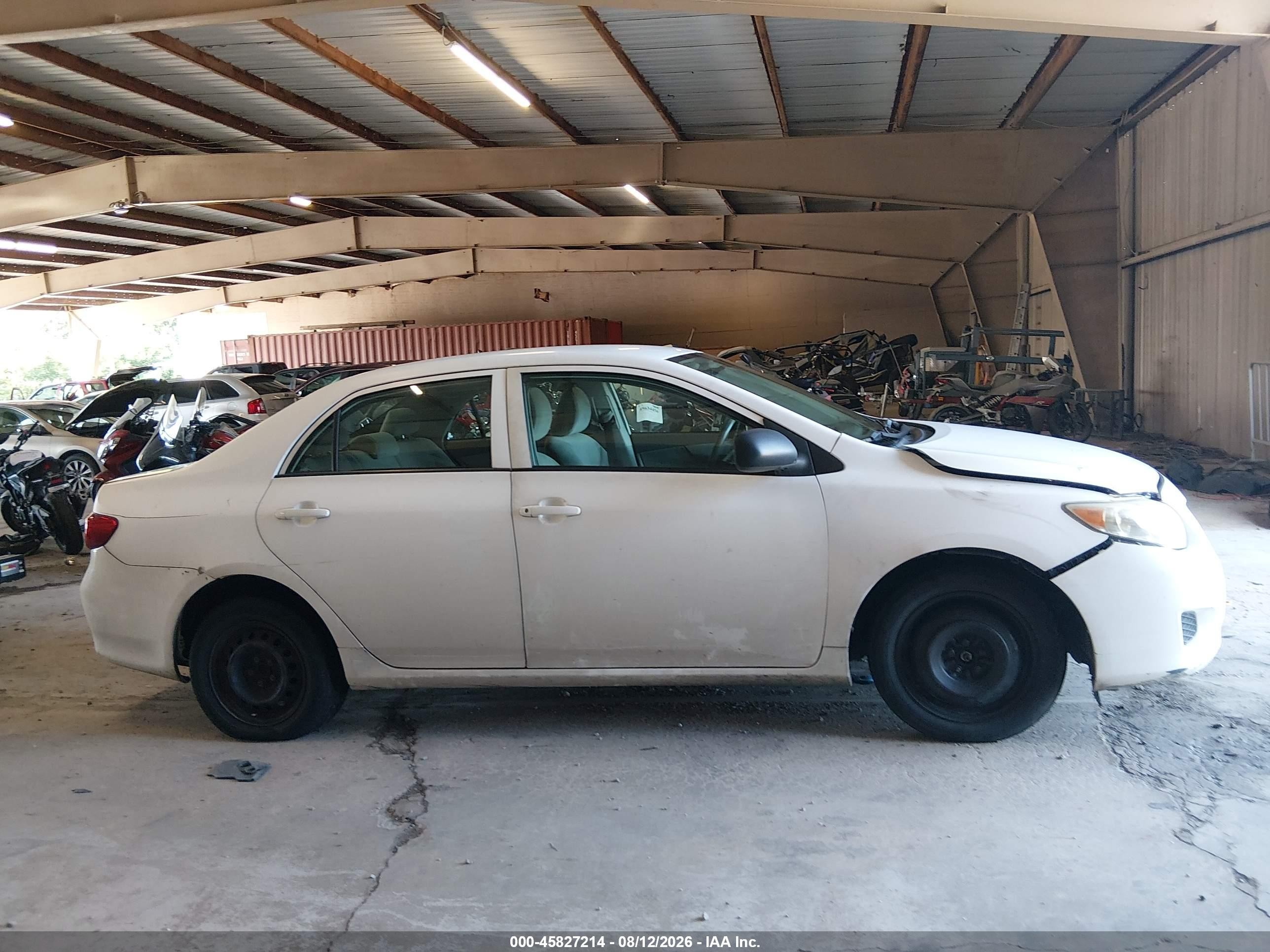 2010 Toyota Corolla Le White vin: 2T1BU4EE8AC201631