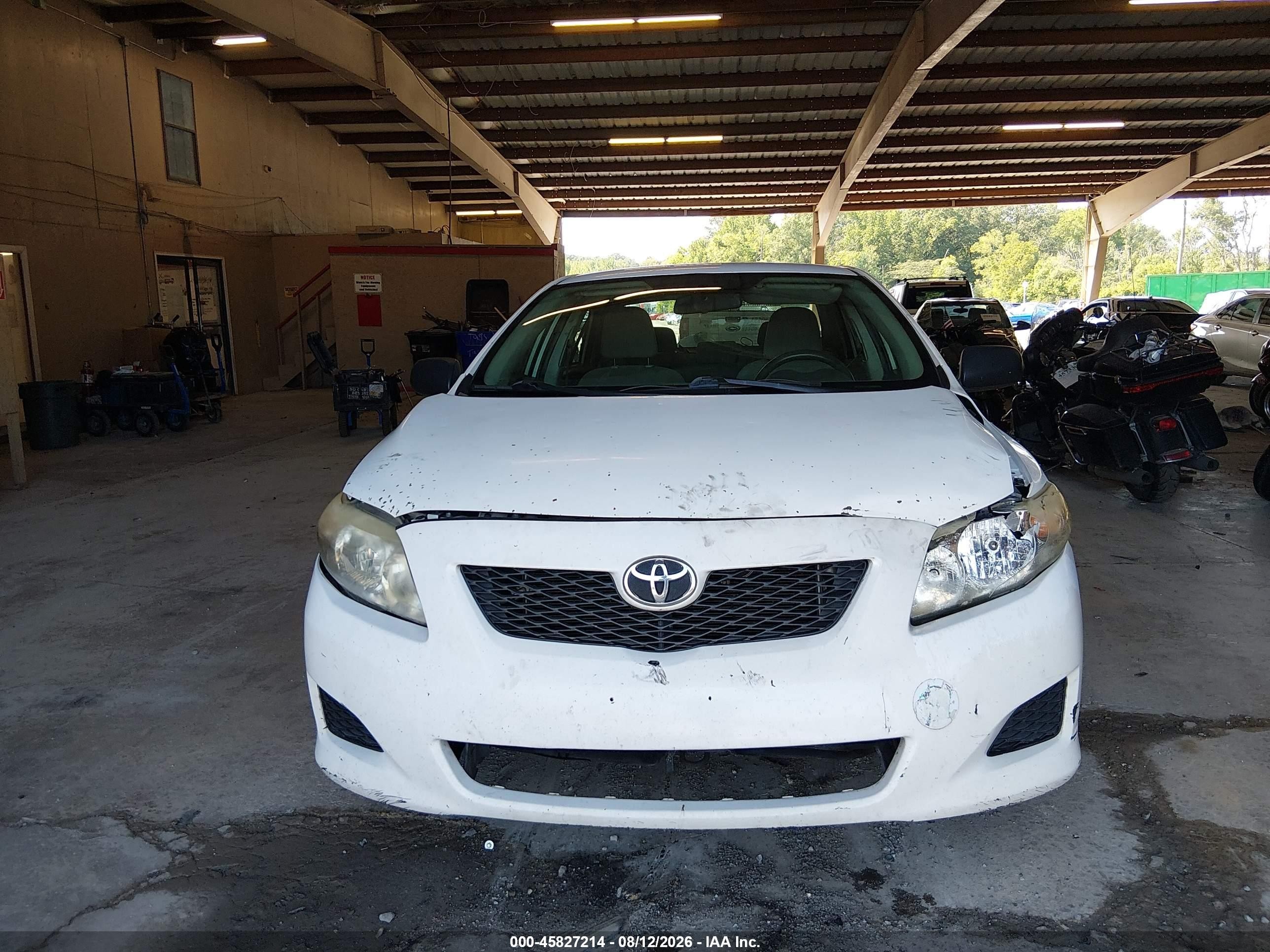 2010 Toyota Corolla Le White vin: 2T1BU4EE8AC201631