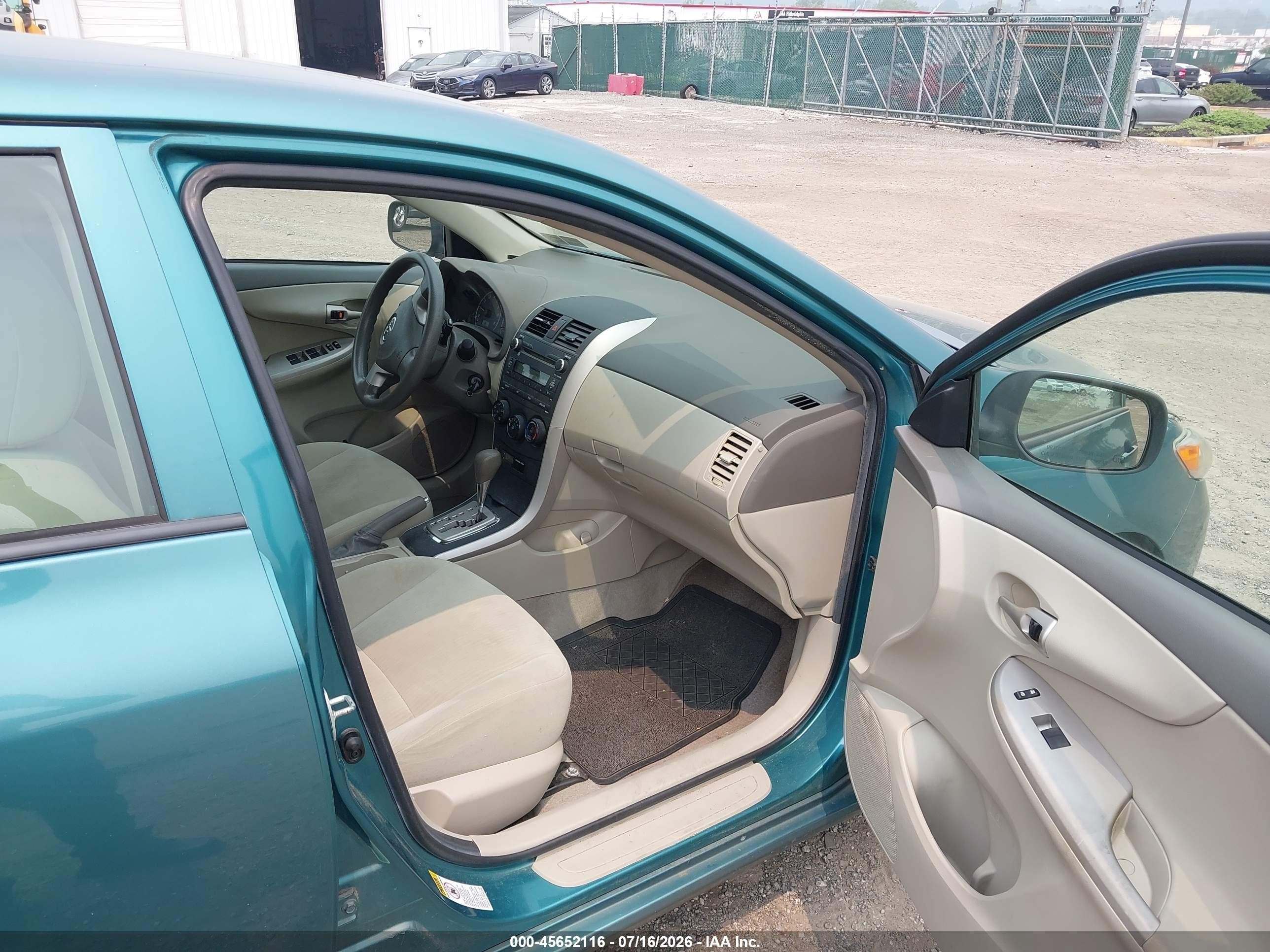 2010 Toyota Corolla Le Teal vin: 2T1BU4EE8AC282114