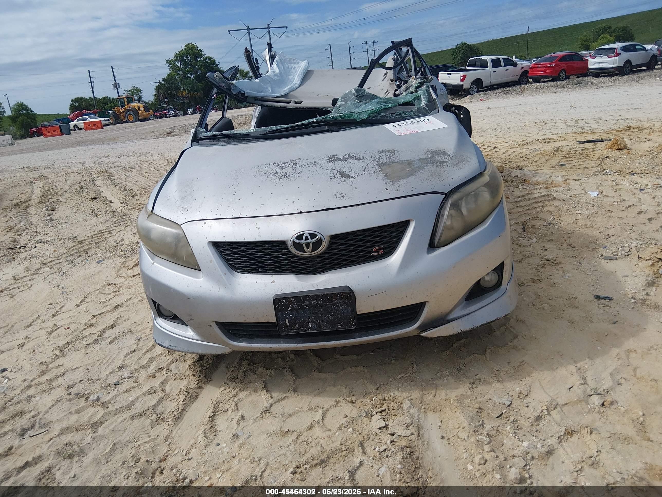 2010 Toyota Corolla S Silver vin: 2T1BU4EE8AC283764