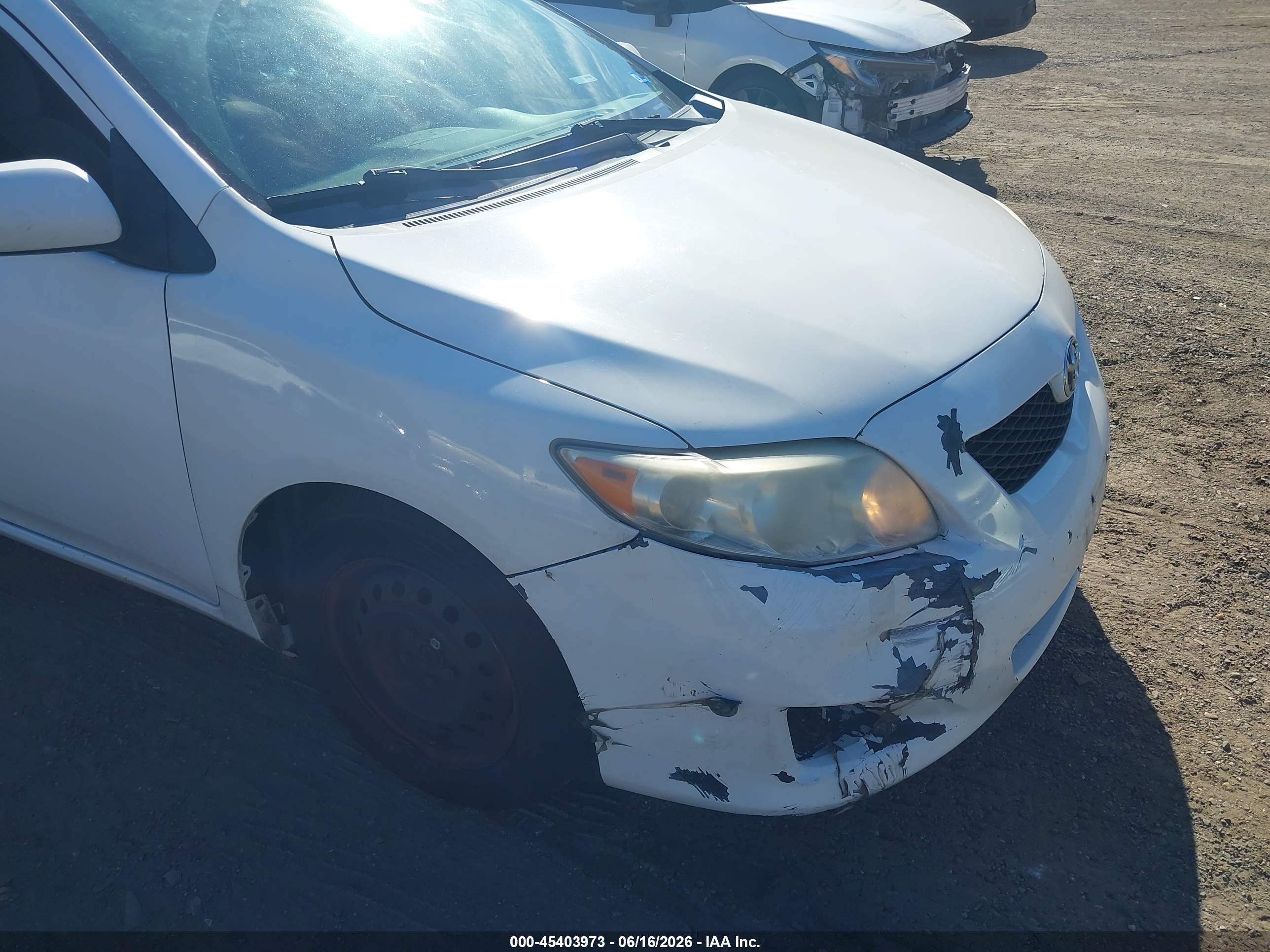 2010 Toyota Corolla Le White vin: 2T1BU4EE8AC286017