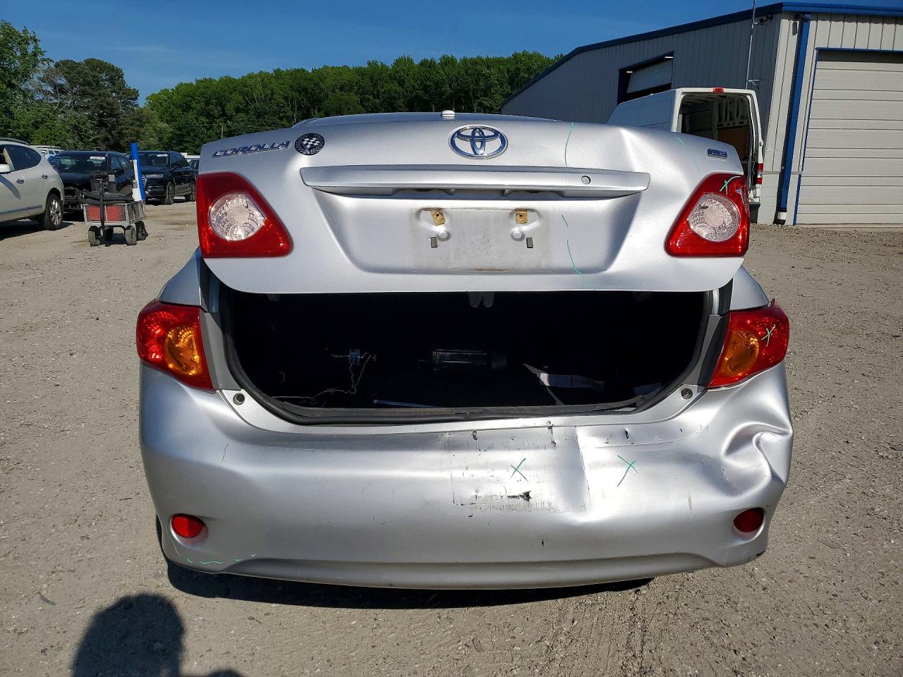2010 Toyota Corolla Le Silver vin: 2T1BU4EE8AC295462
