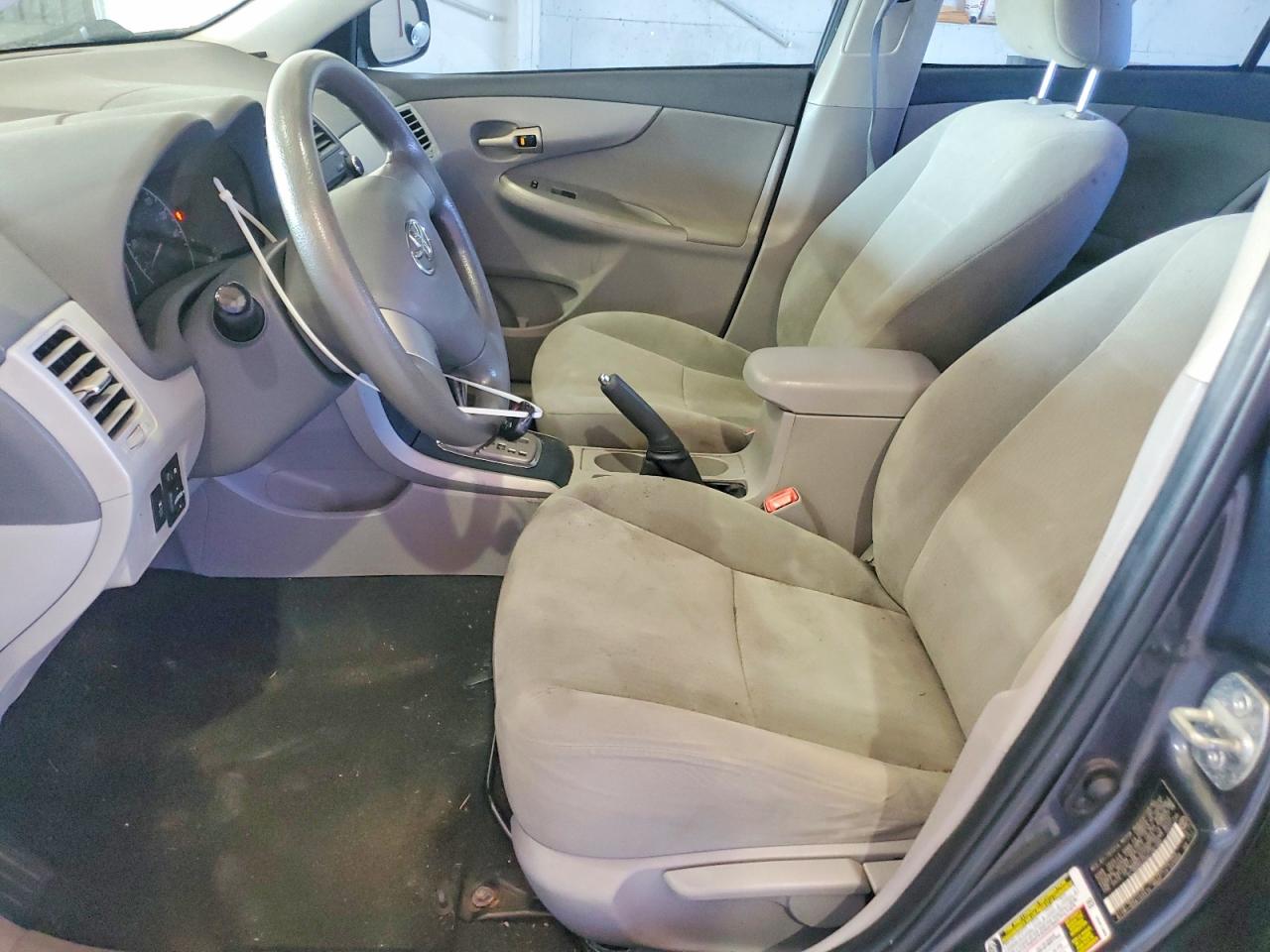 2010 Toyota Corolla Le Gray vin: 2T1BU4EE8AC297485