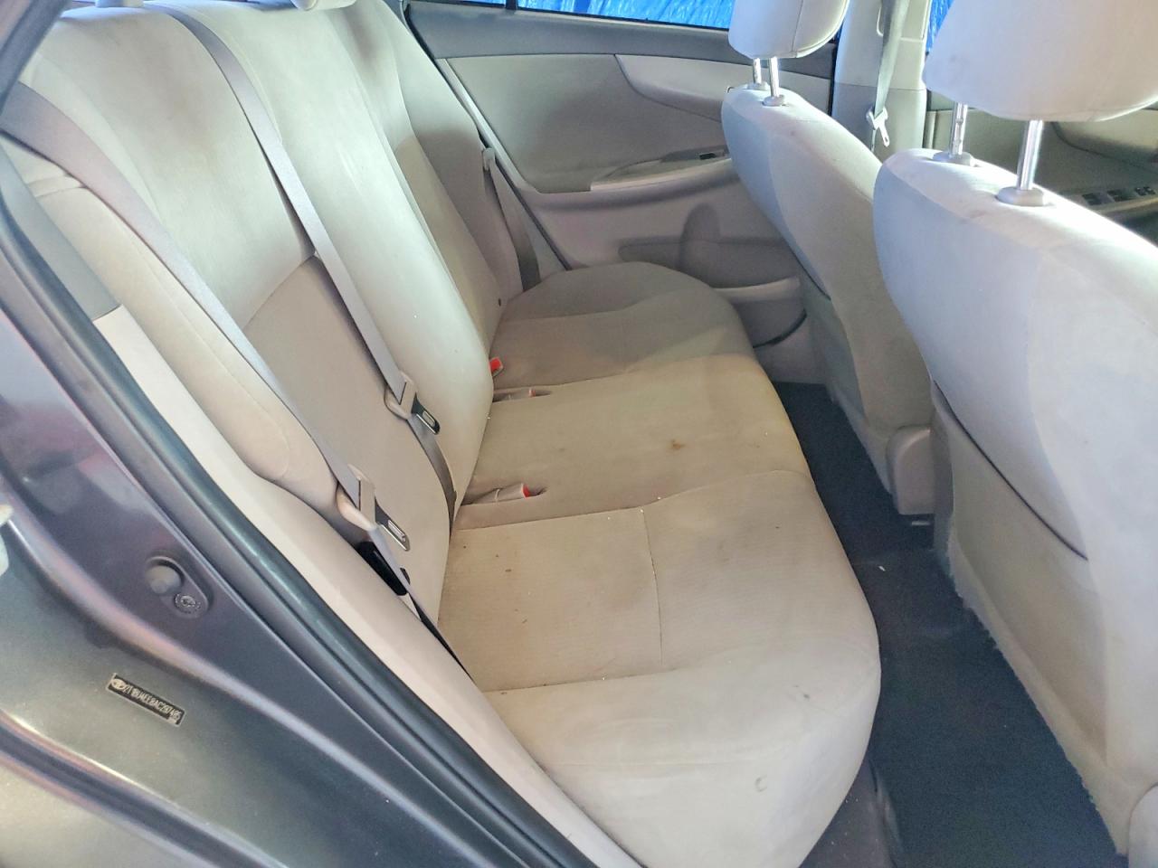 2010 Toyota Corolla Le Gray vin: 2T1BU4EE8AC297485