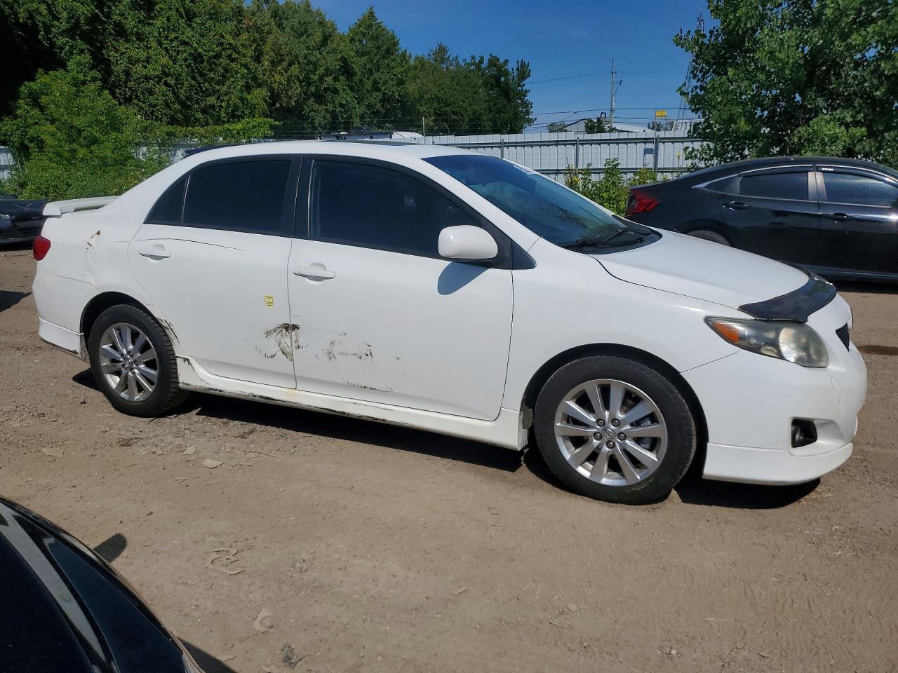 2010 Toyota Corolla Base White vin: 2T1BU4EE8AC299172