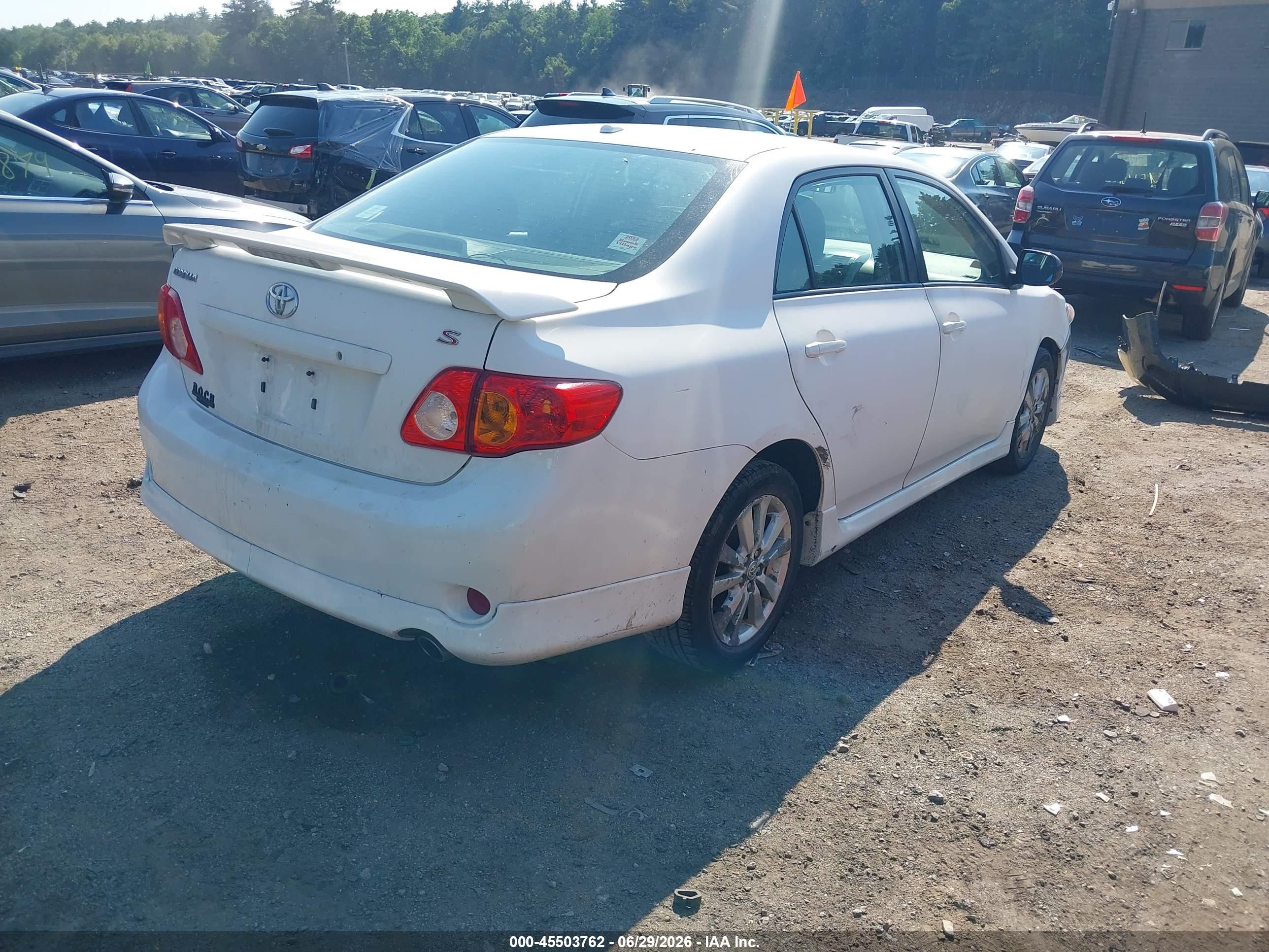 2010 Toyota Corolla S White vin: 2T1BU4EE8AC305777