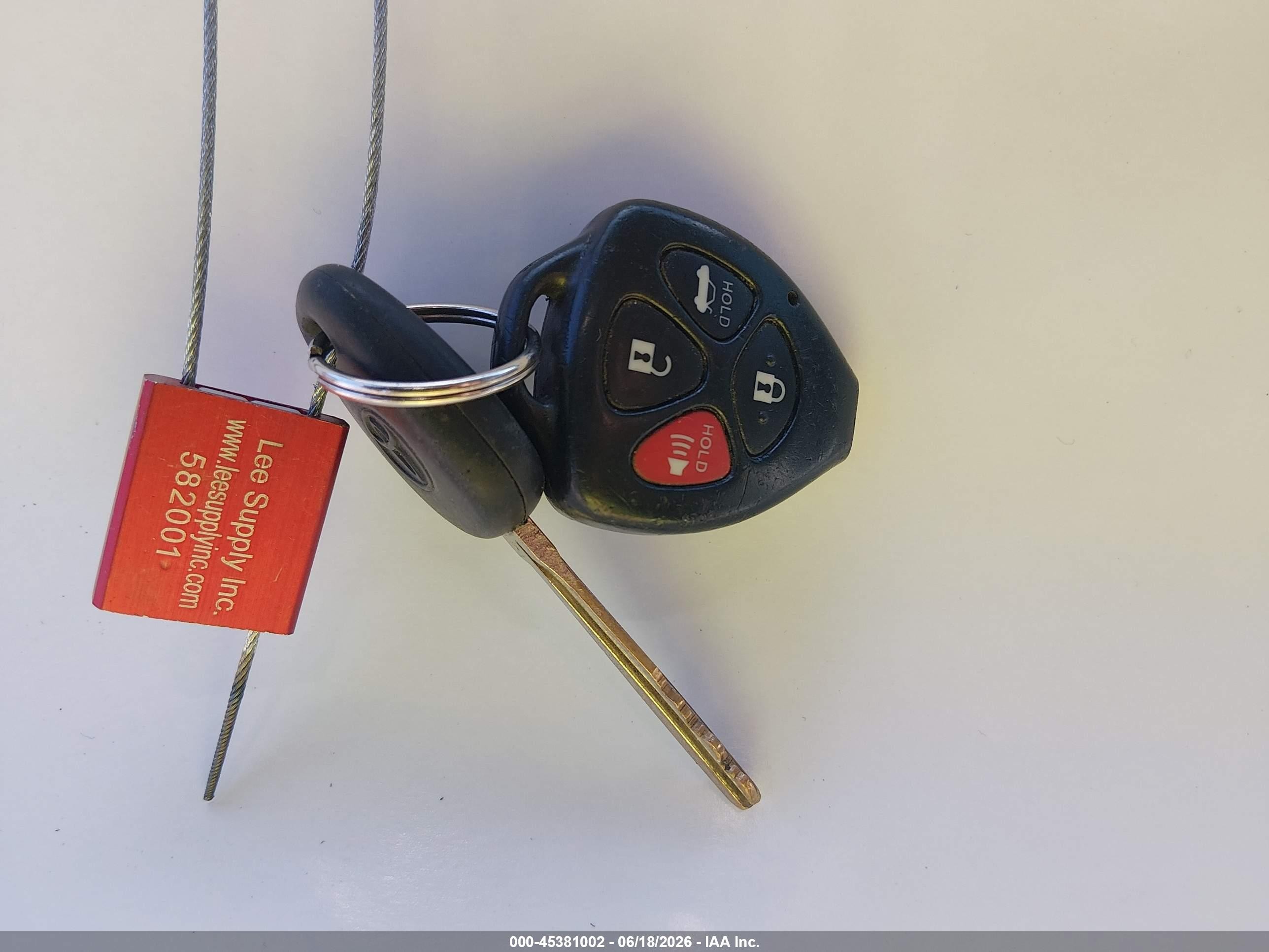 2010 Toyota Corolla Le Red vin: 2T1BU4EE8AC306220