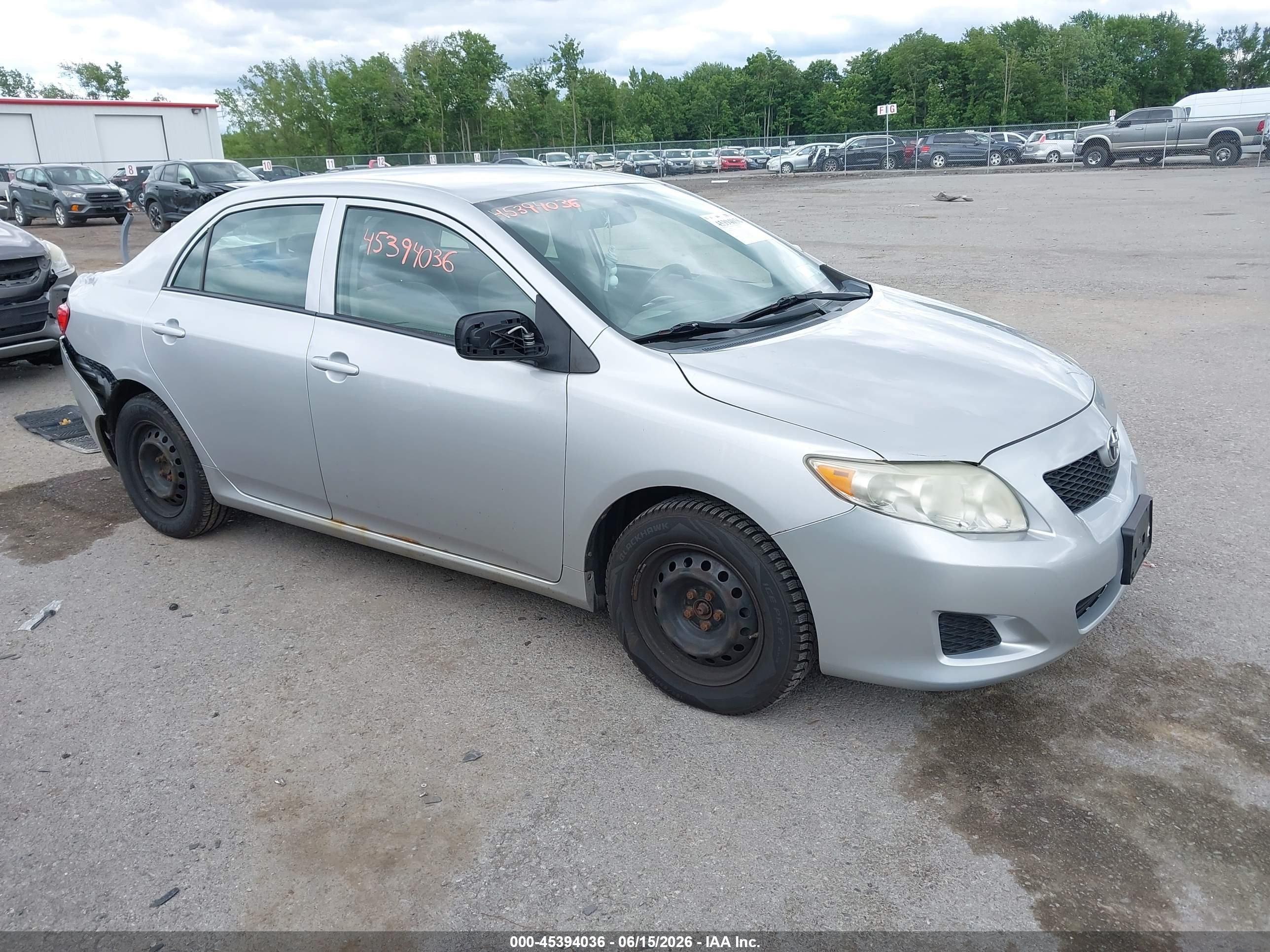 2010 Toyota Corolla Le Silver vin: 2T1BU4EE8AC333949