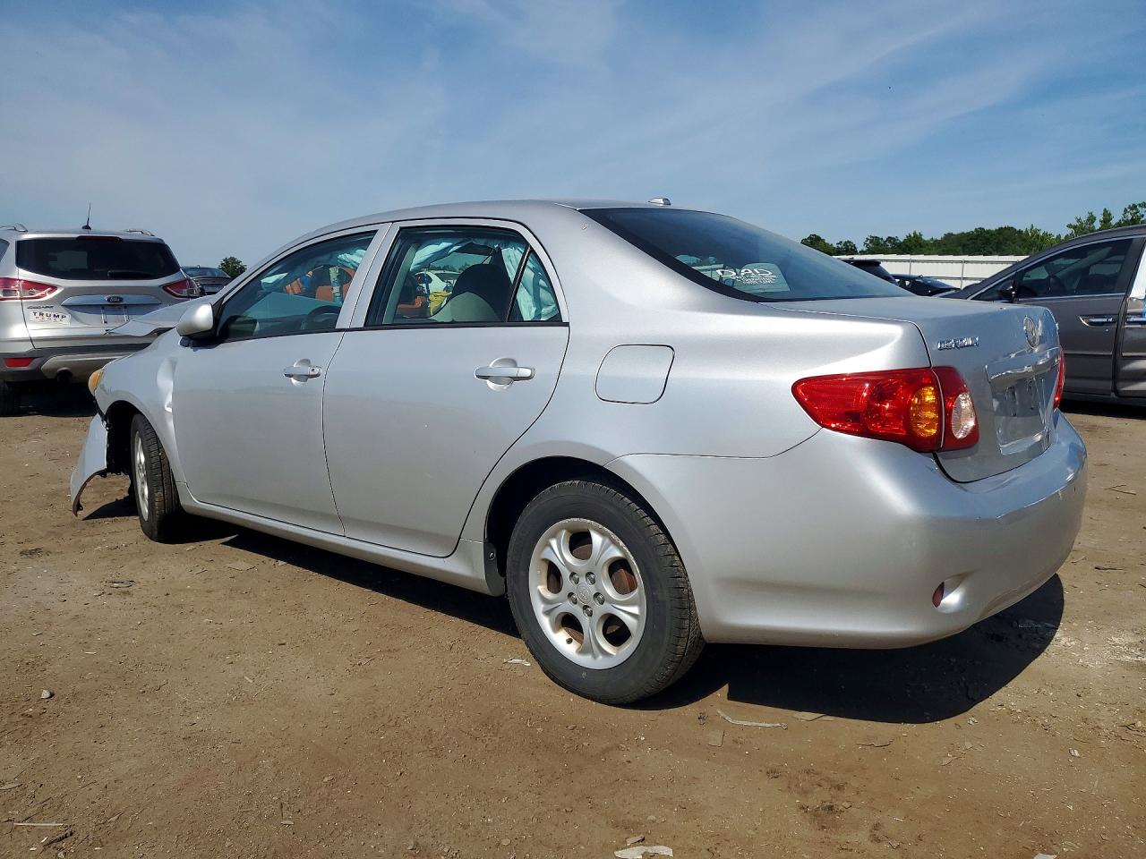 2010 Toyota Corolla Le Silver vin: 2T1BU4EE8AC351805