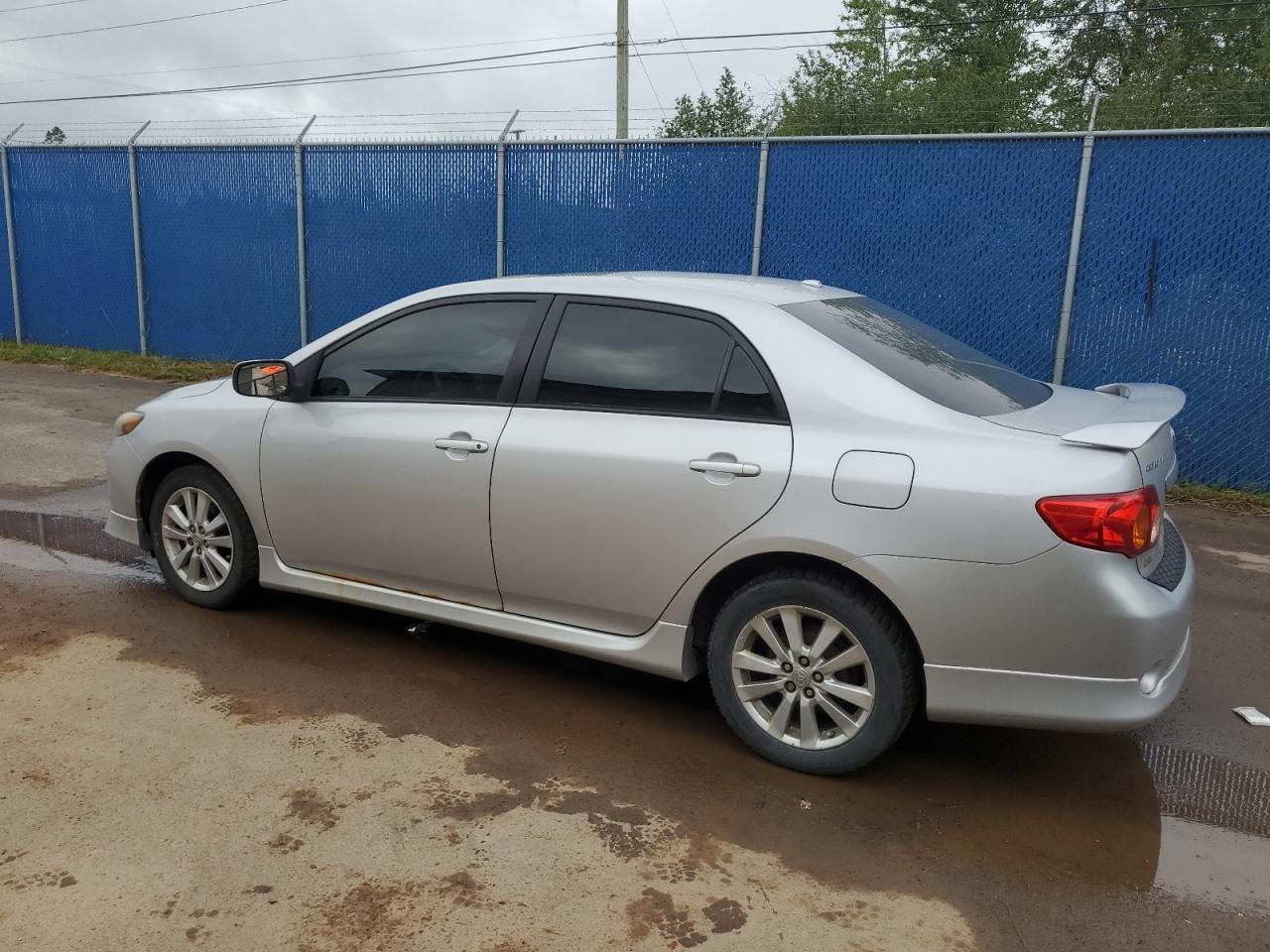 2010 Toyota Corolla Base Silver vin: 2T1BU4EE8AC378812