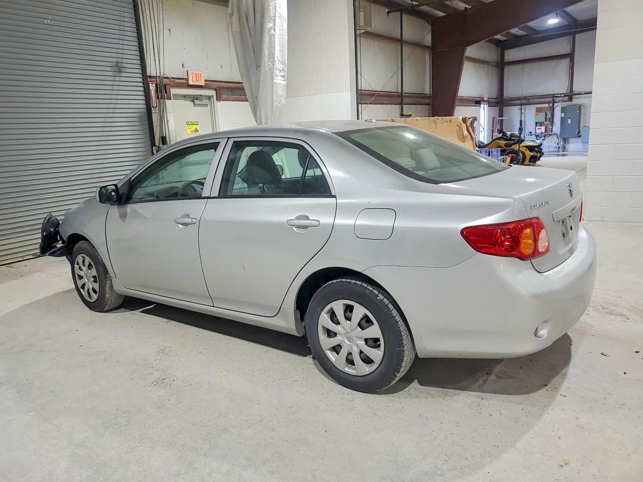 2010 Toyota Corolla Le Silver vin: 2T1BU4EE8AC387039