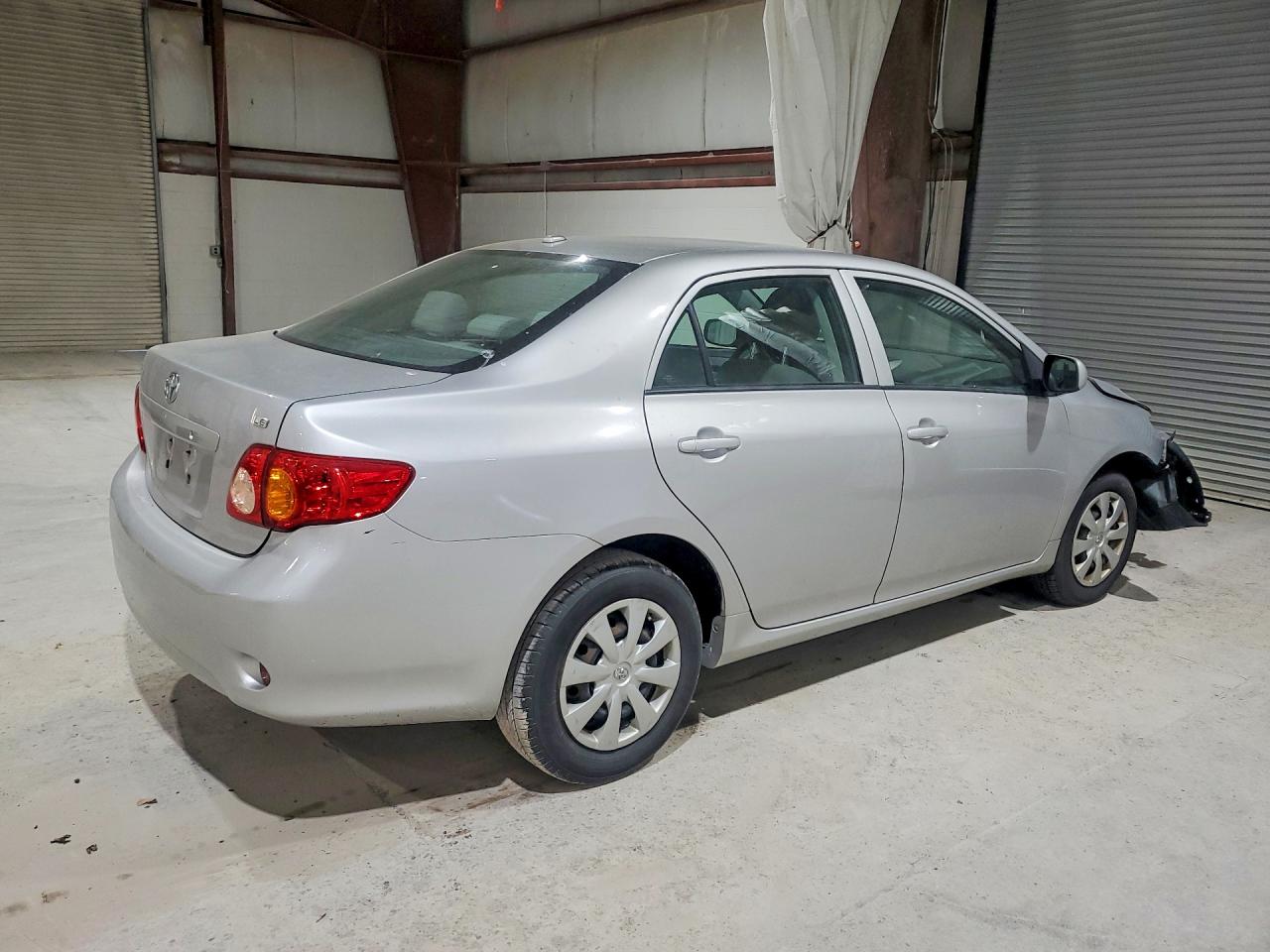 2010 Toyota Corolla Le Silver vin: 2T1BU4EE8AC387039