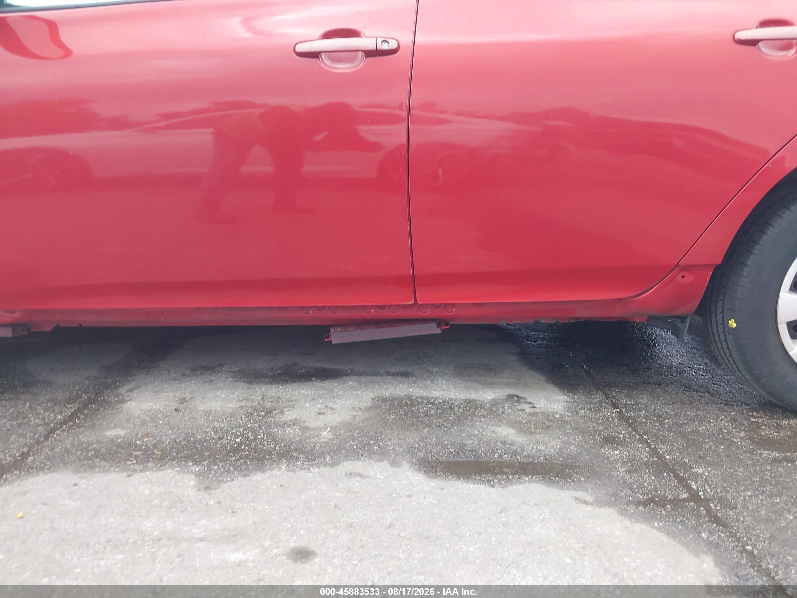 2010 Toyota Corolla Le Red vin: 2T1BU4EE8AC391849