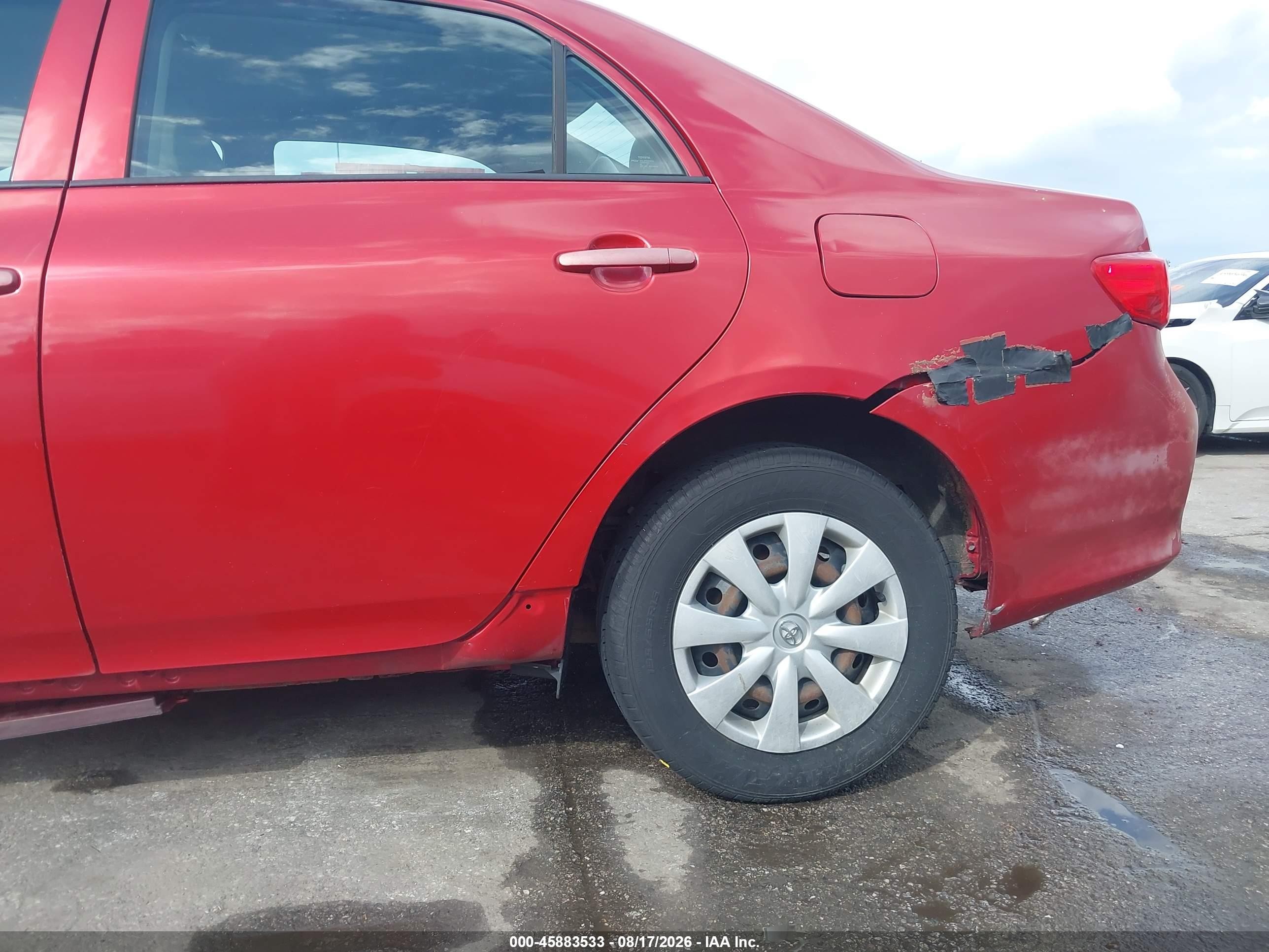 2010 Toyota Corolla Le Red vin: 2T1BU4EE8AC391849