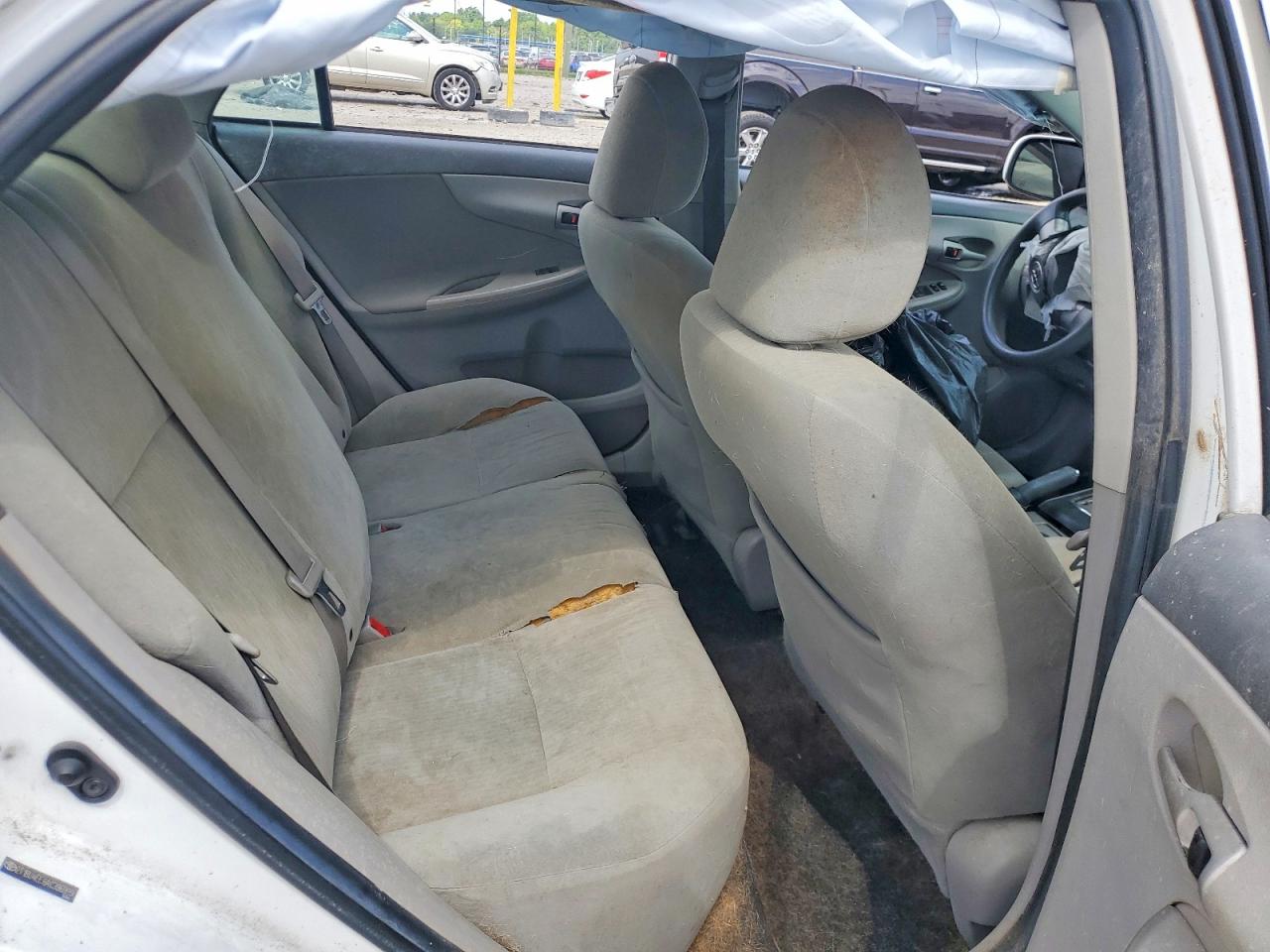 2010 Toyota Corolla Le White vin: 2T1BU4EE8AC396999