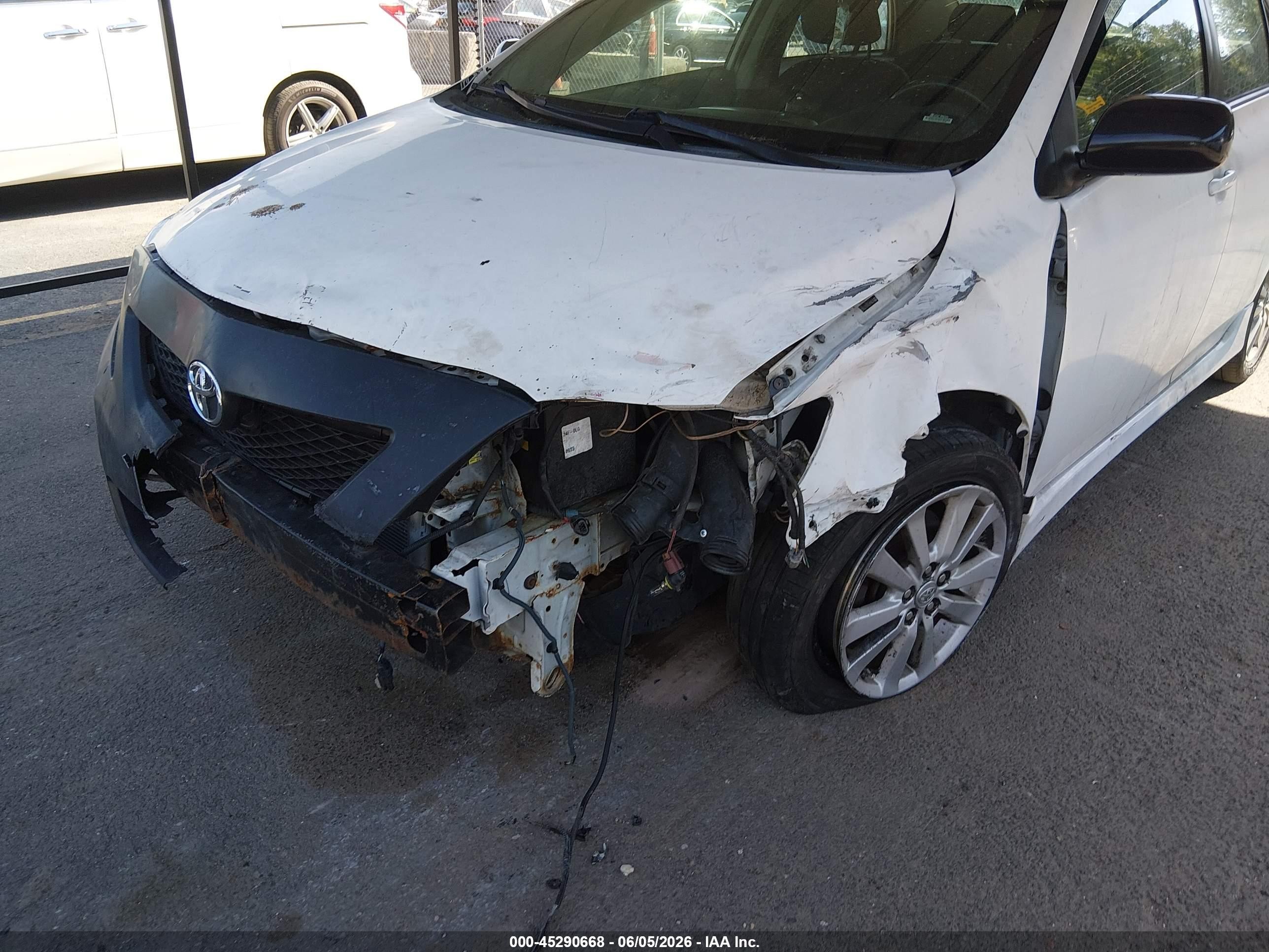 2010 Toyota Corolla S White vin: 2T1BU4EE8AC423893