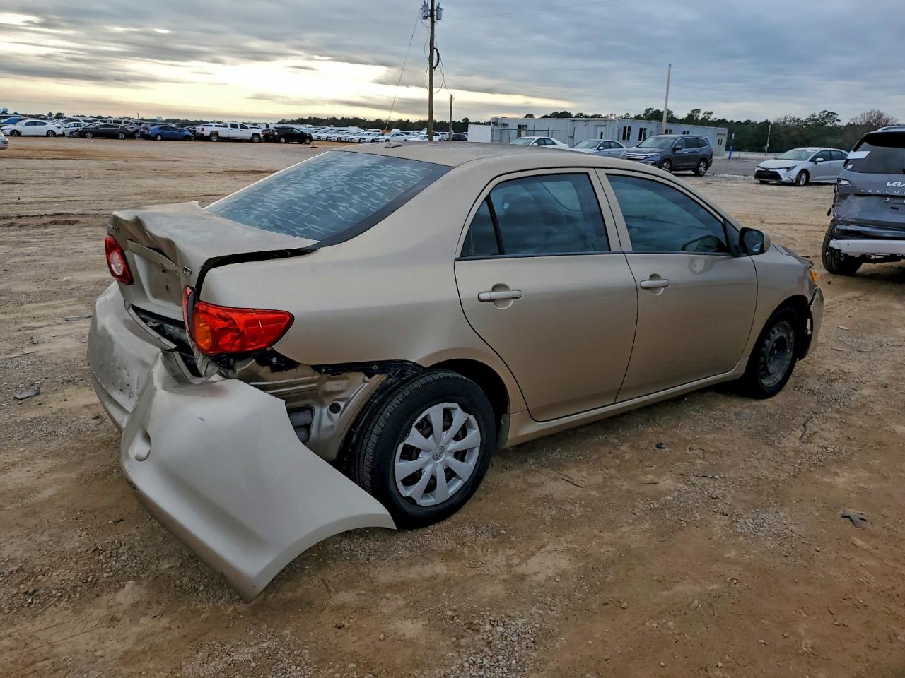 2010 Toyota Corolla Base Beige vin: 2T1BU4EE8AC438782