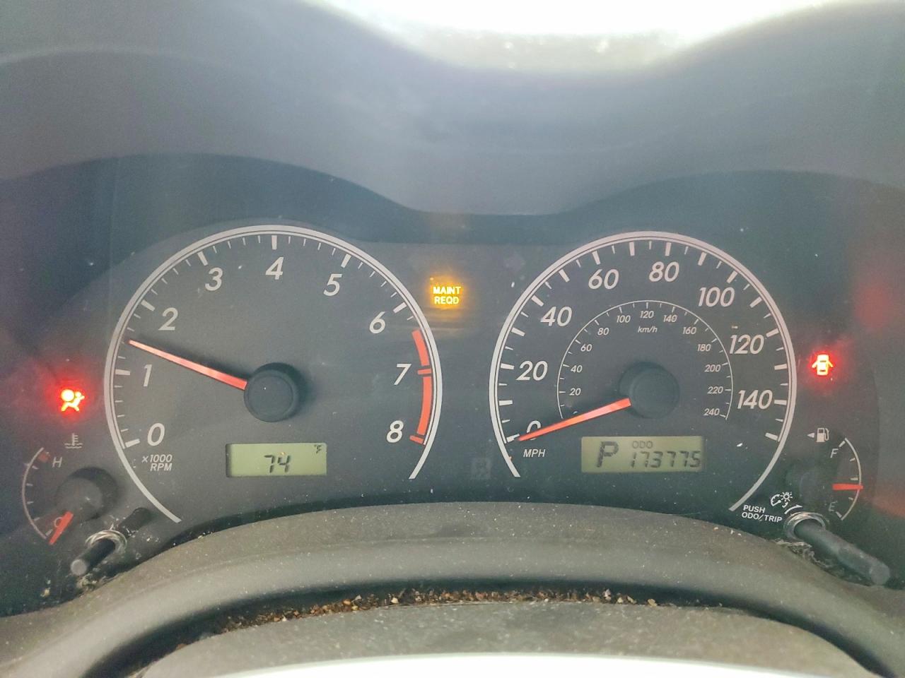 2010 Toyota Corolla Le Red vin: 2T1BU4EE8AC485617