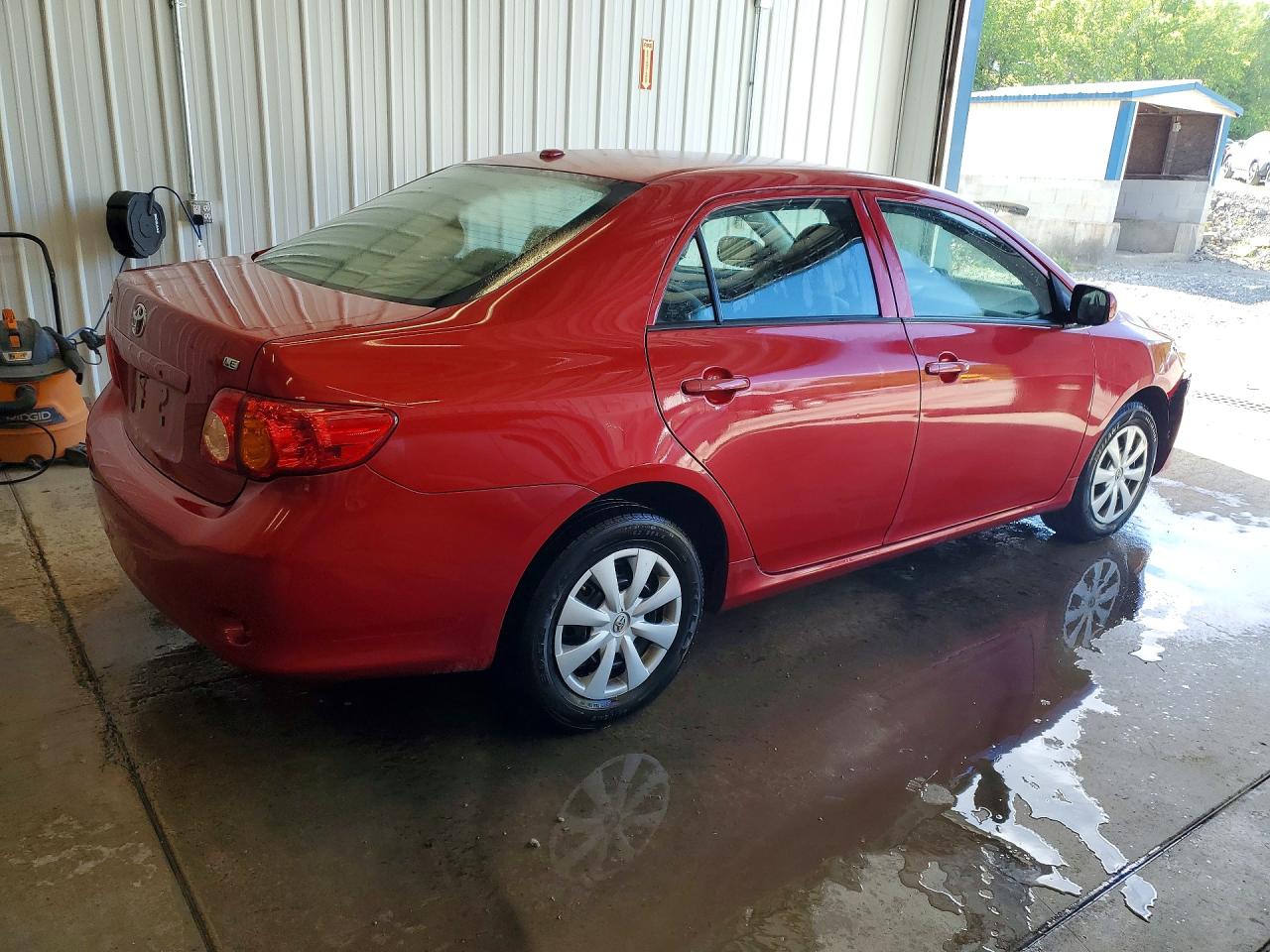 2010 Toyota Corolla Le Red vin: 2T1BU4EE8AC485617