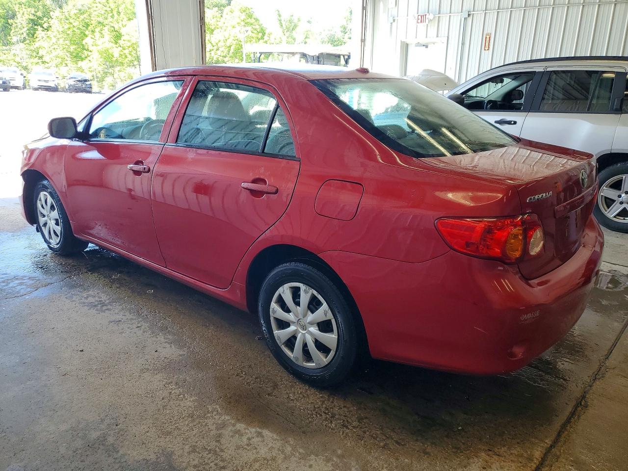 2010 Toyota Corolla Le Red vin: 2T1BU4EE8AC485617