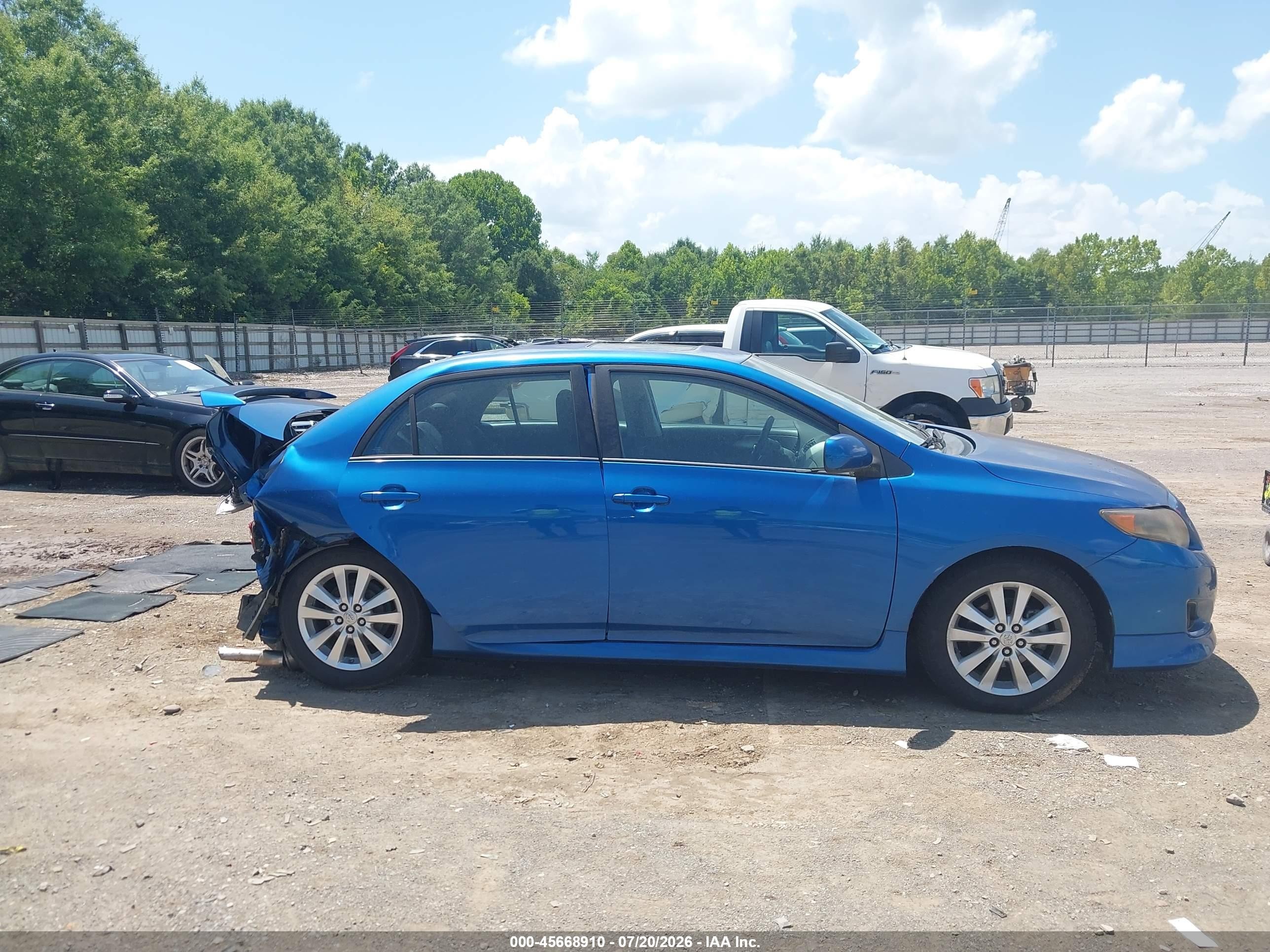 2010 Toyota Corolla S Blue vin: 2T1BU4EE8AC501783