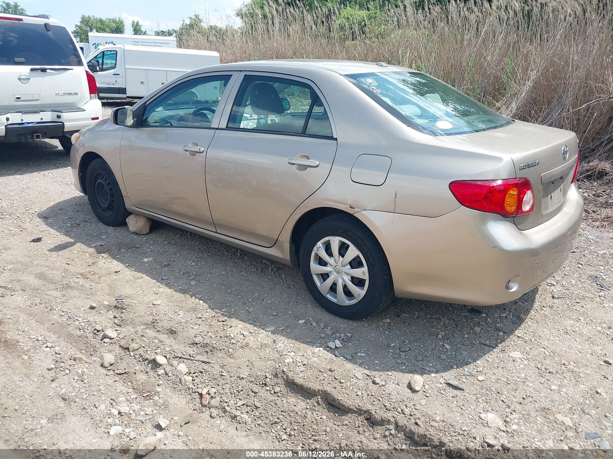 2010 Toyota Corolla Le Gold vin: 2T1BU4EE8AC520365