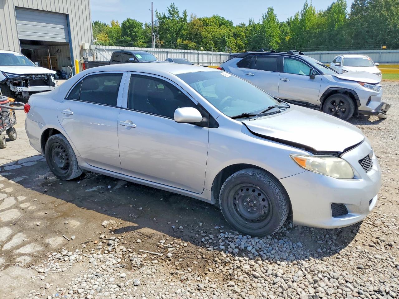 2010 Toyota Corolla Le Silver vin: 2T1BU4EE8AC523718