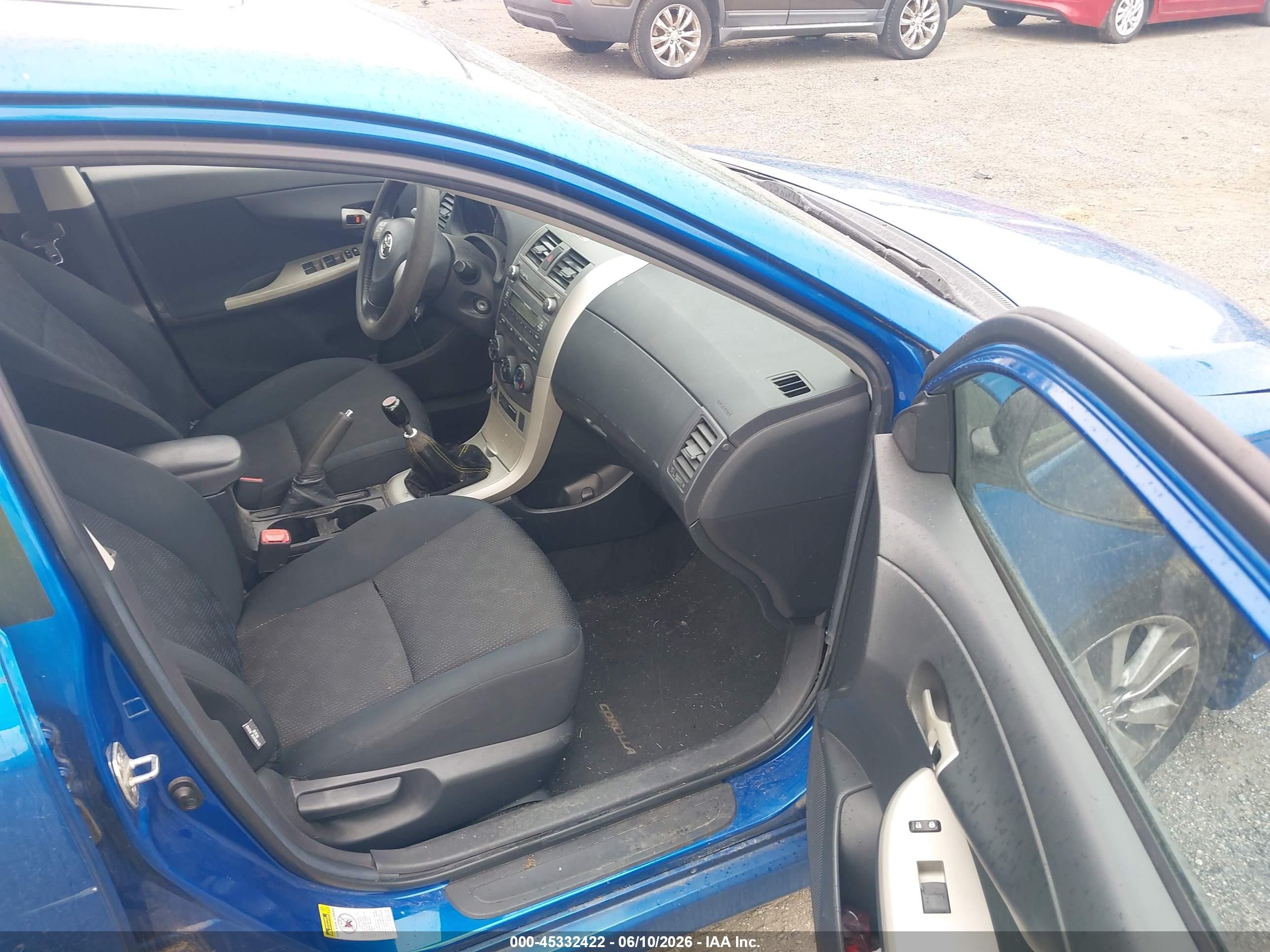 2010 Toyota Corolla S Blue vin: 2T1BU4EE8AC526845