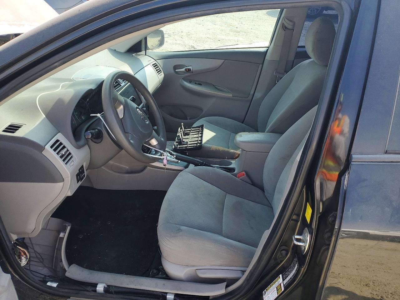 2010 Toyota Corolla Le Black vin: 2T1BU4EE8AC527526