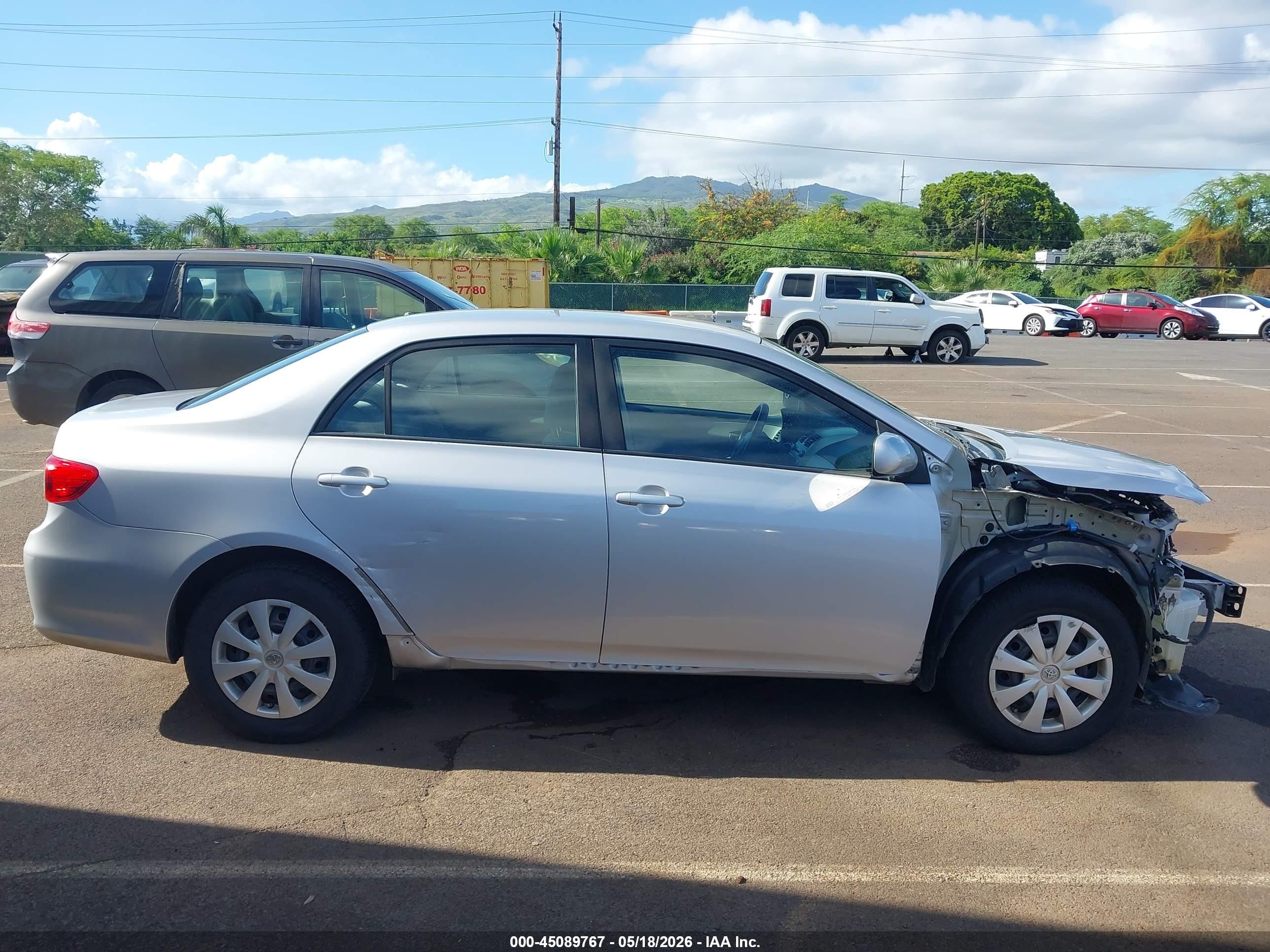 2011 Toyota Corolla Le Silver vin: 2T1BU4EE8BC538785
