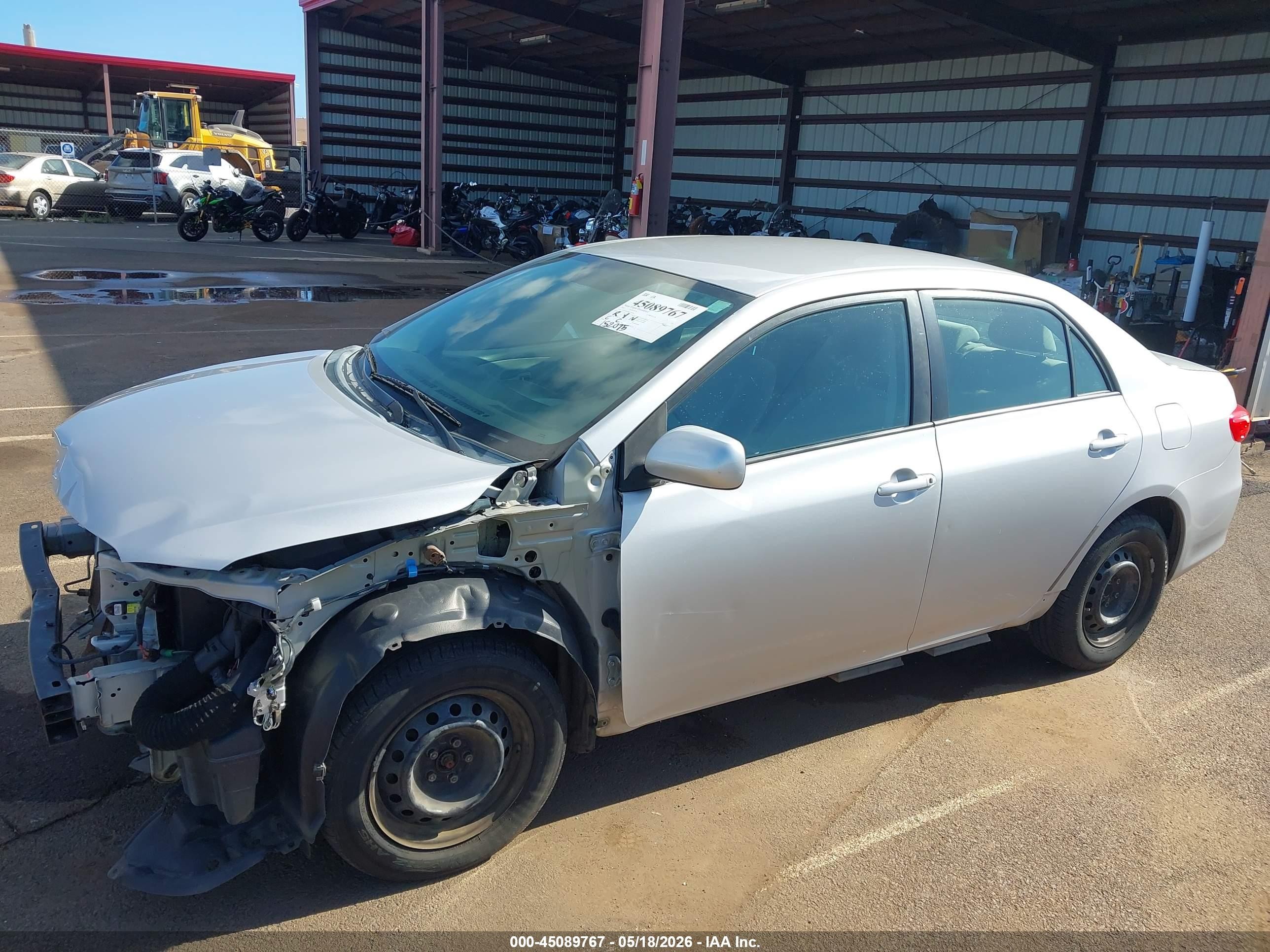 2011 Toyota Corolla Le Silver vin: 2T1BU4EE8BC538785