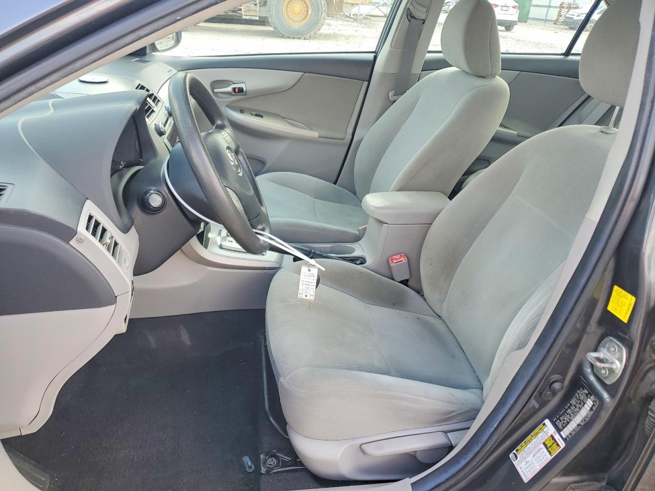 2011 Toyota Corolla Le Gray vin: 2T1BU4EE8BC540343
