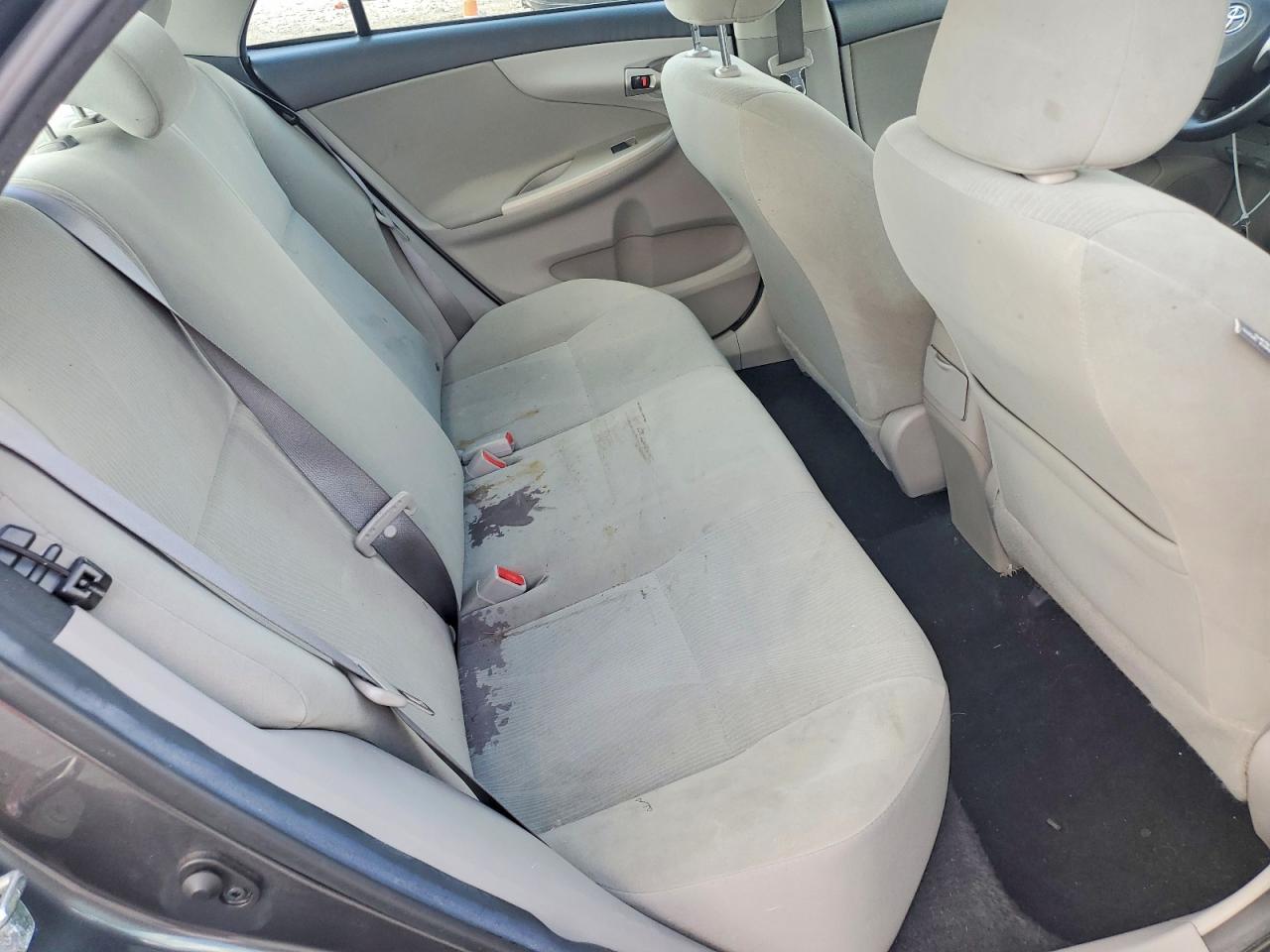 2011 Toyota Corolla Le Gray vin: 2T1BU4EE8BC540343