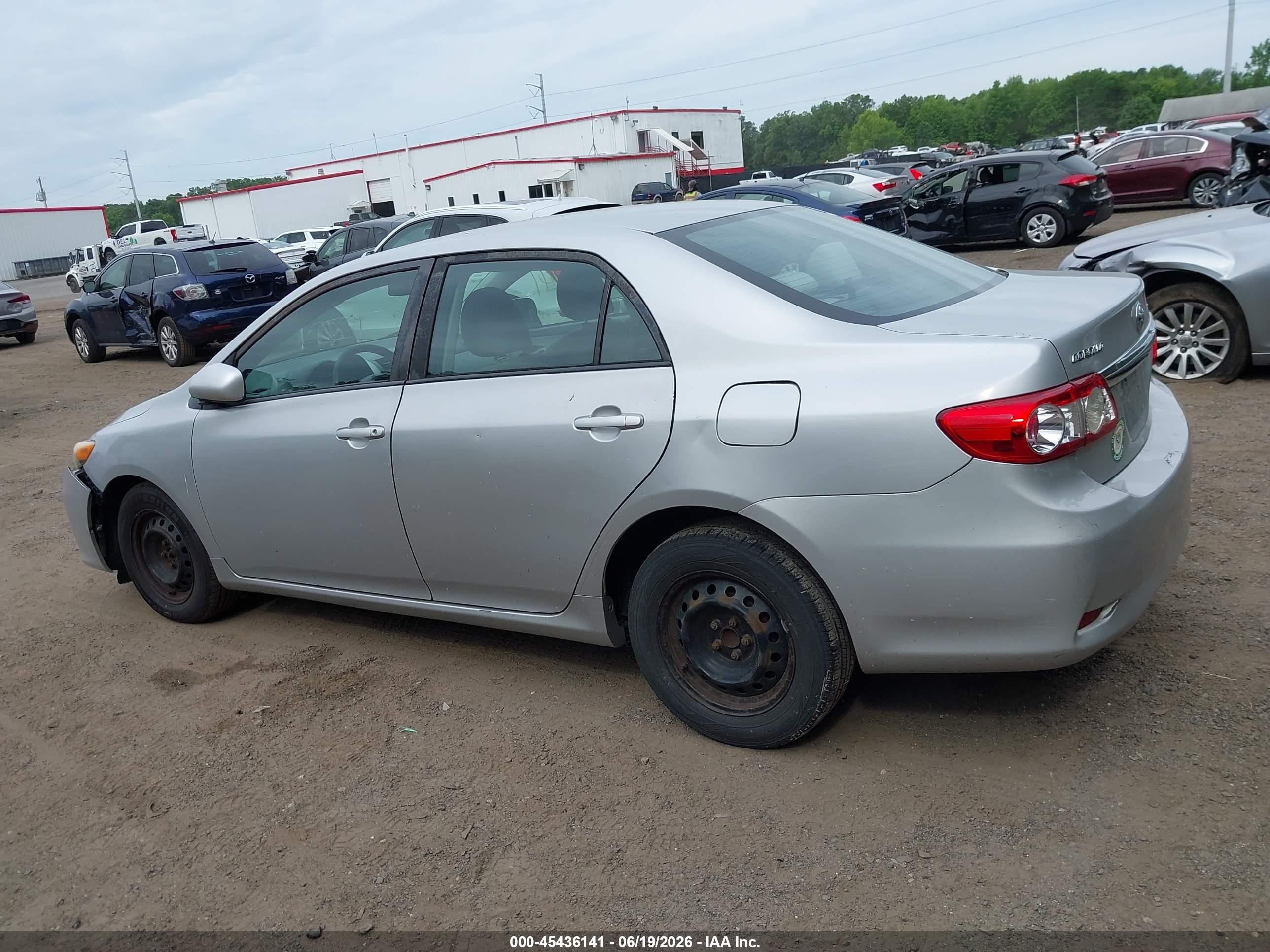 2011 Toyota Corolla Le Silver vin: 2T1BU4EE8BC551715