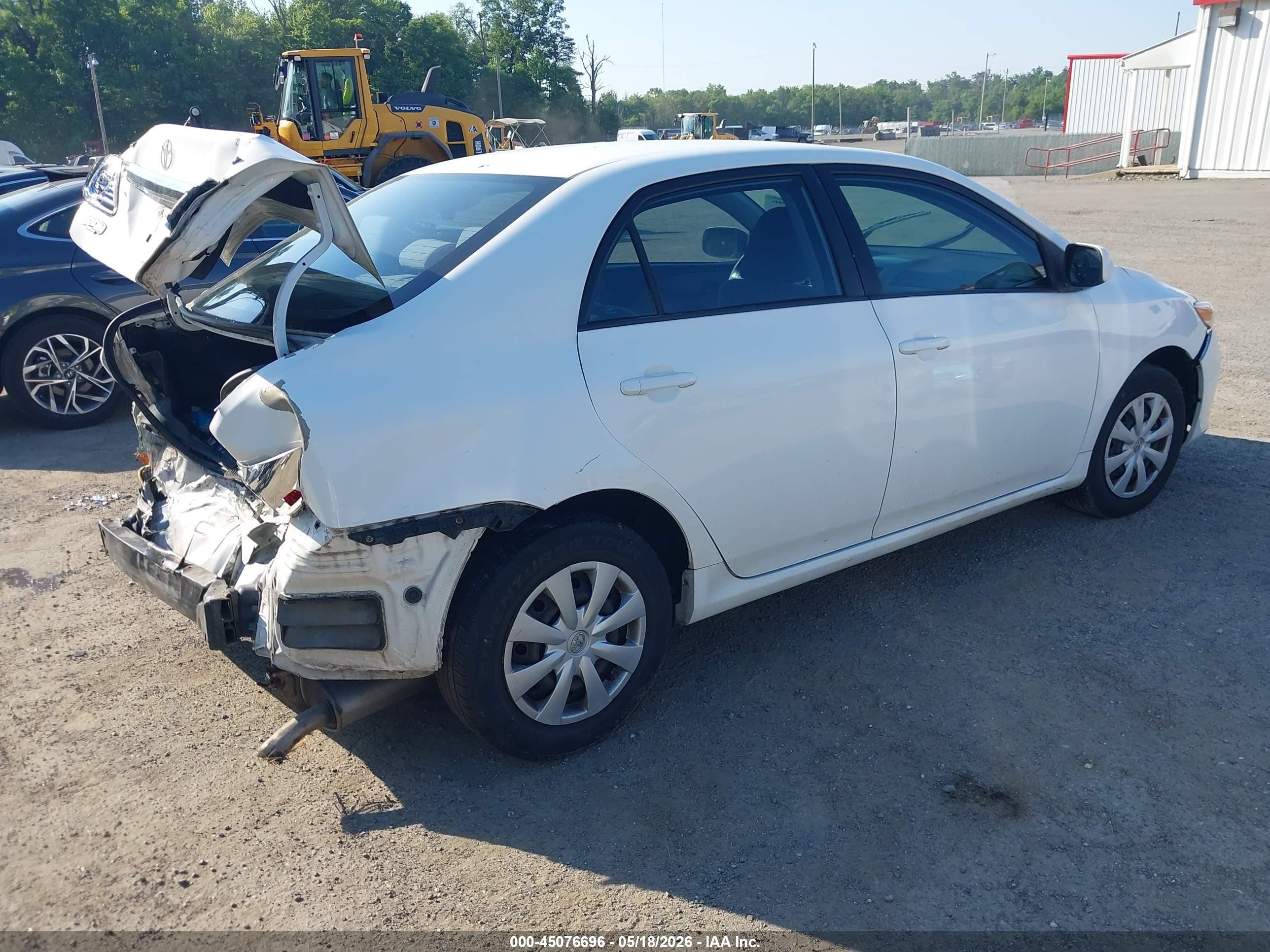 2011 Toyota Corolla Le White vin: 2T1BU4EE8BC561533