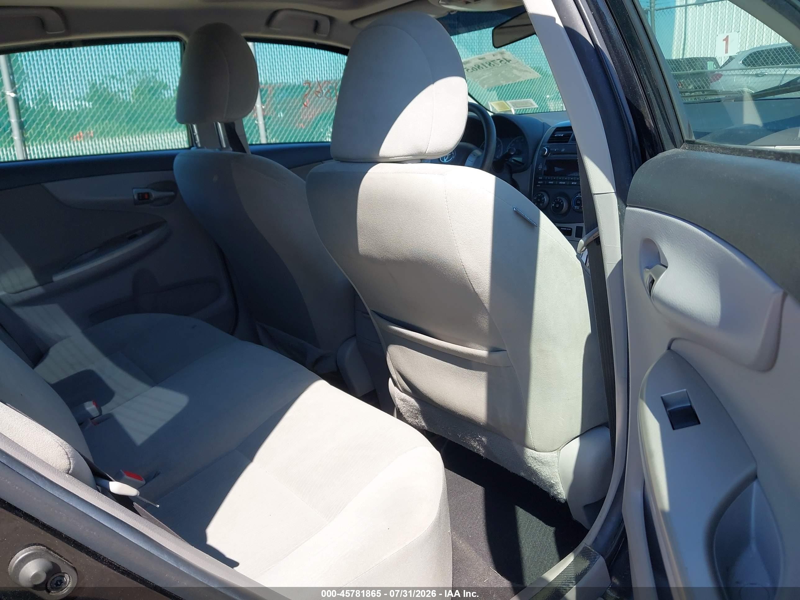 2011 Toyota Corolla Le Black vin: 2T1BU4EE8BC564898