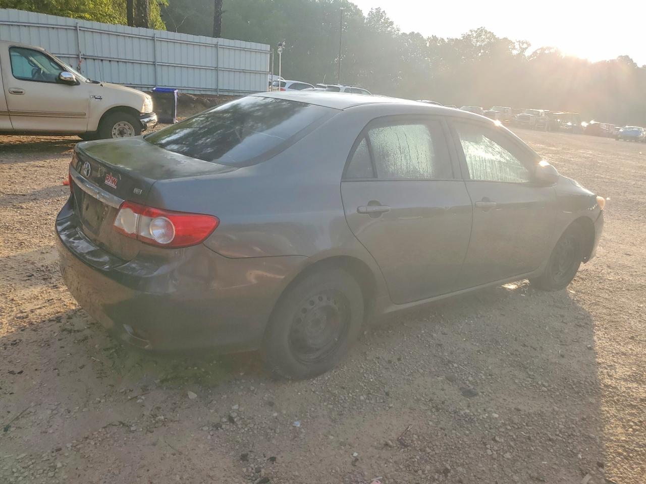2011 Toyota Corolla Le Gray vin: 2T1BU4EE8BC571303