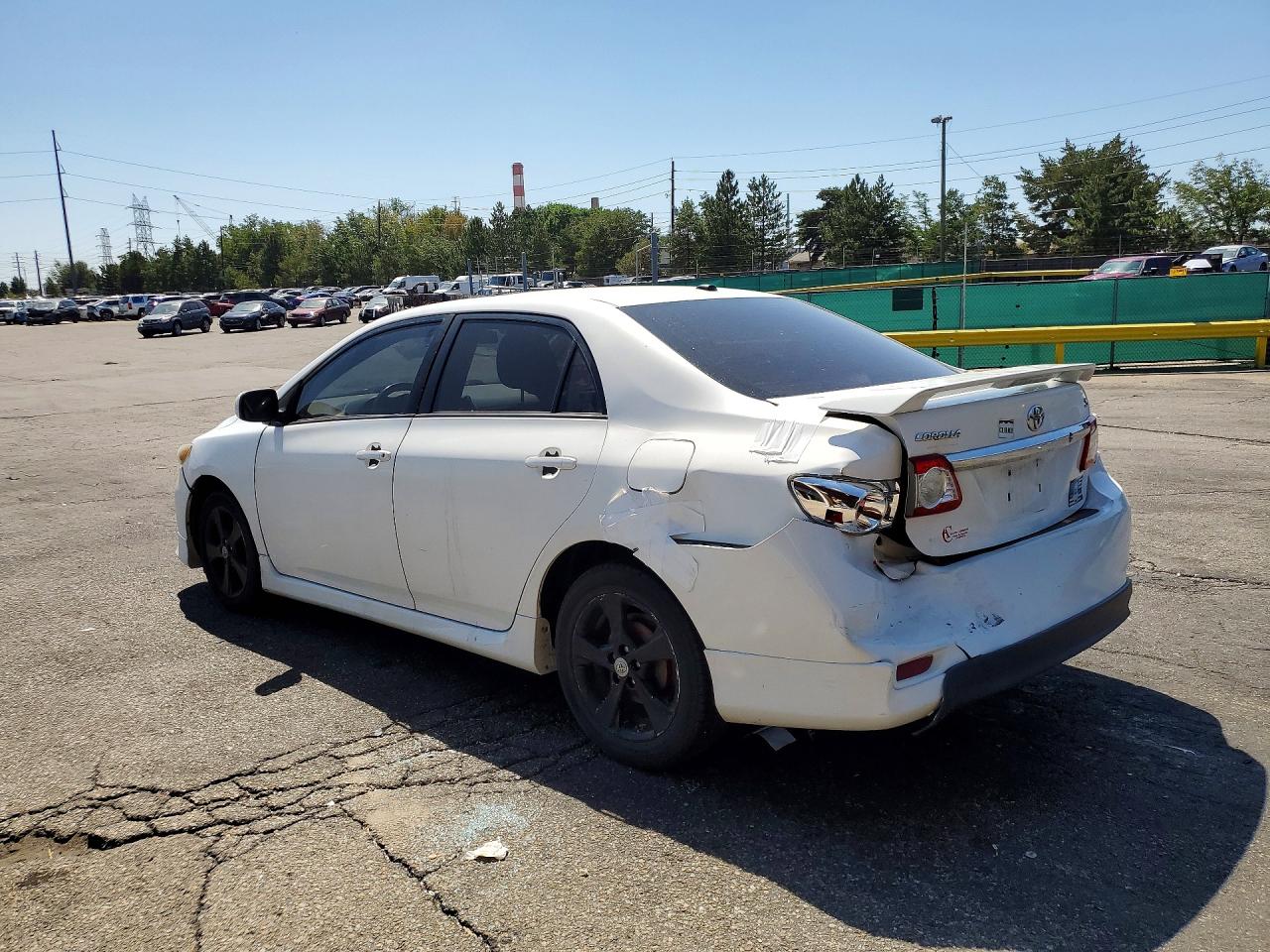 2011 Toyota Corolla S White vin: 2T1BU4EE8BC572371